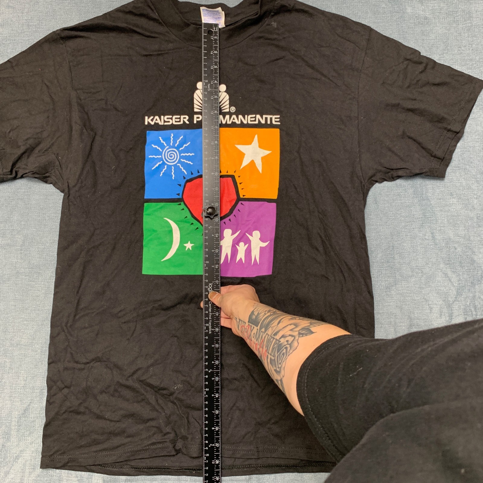 Hanes Beefy T Kaiser Permanente T Shirt Adult Large Black Graphic Crew Neck