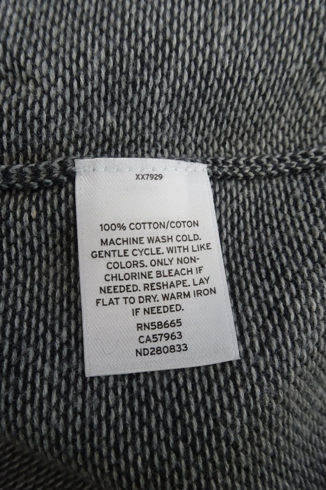 1901 Brand Mens M Crew Neck Pullover Gray Black 100% Cotton Sweater