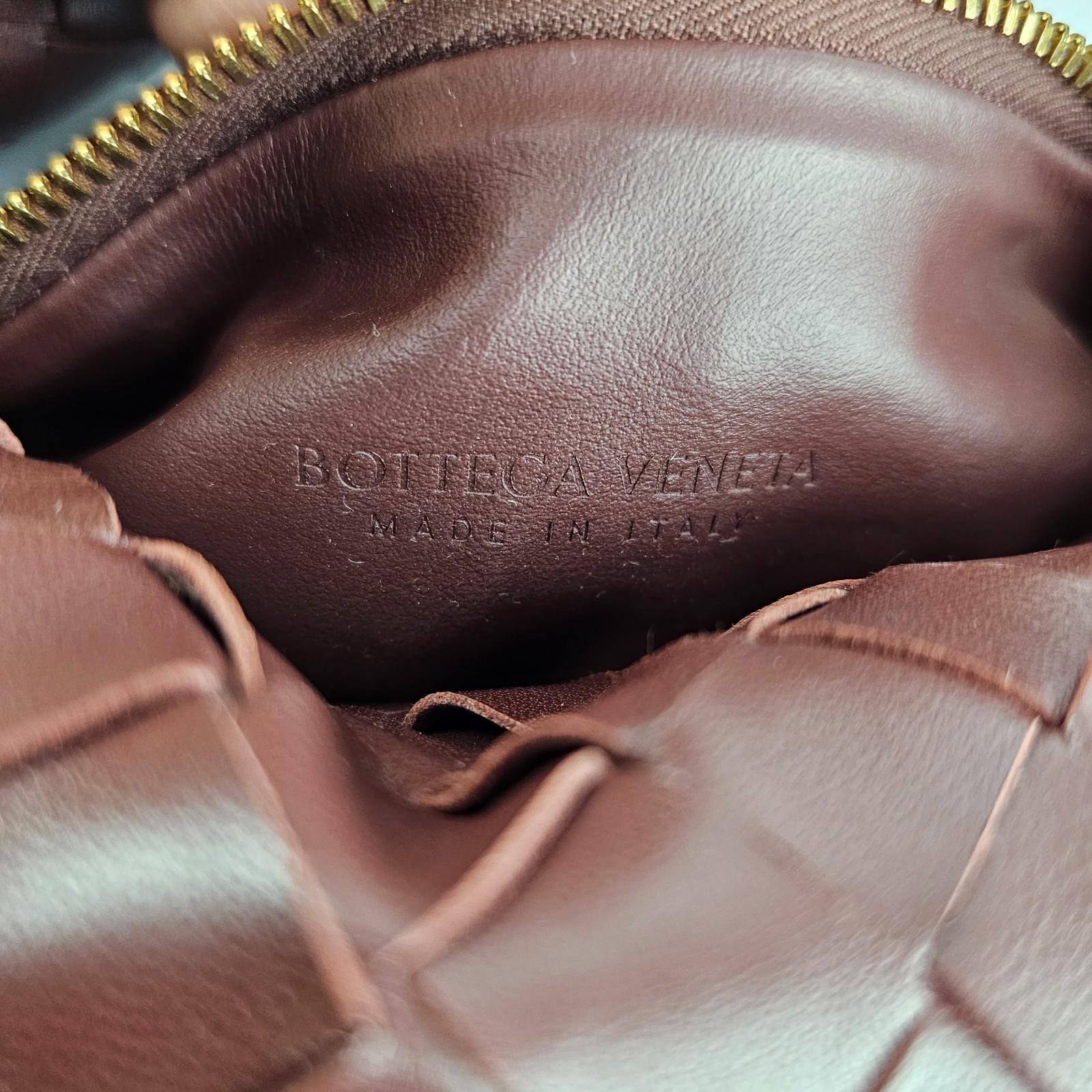 BOTTEGA VENETA Mini Jodie $2800 Madder Brown Leather Top Handle Bag New