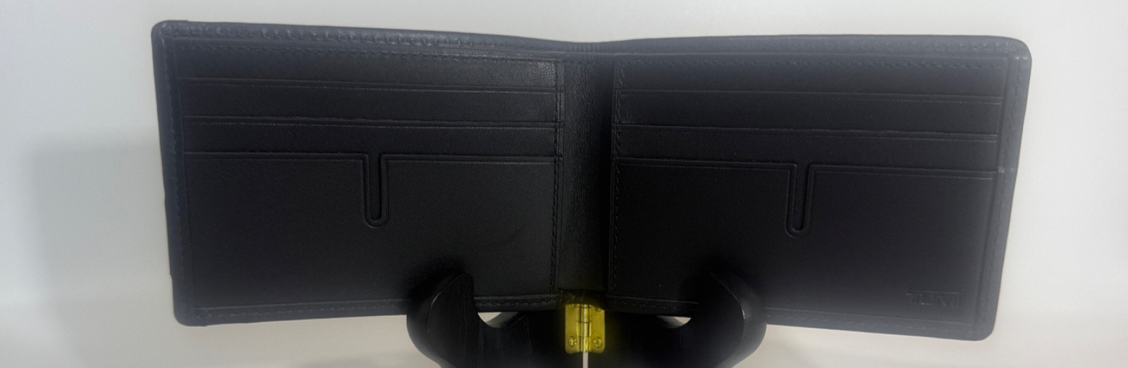 TUMI Alpha Billfold Wallet Ballistic Nylon Black RFID ID Lock : Used Bifold