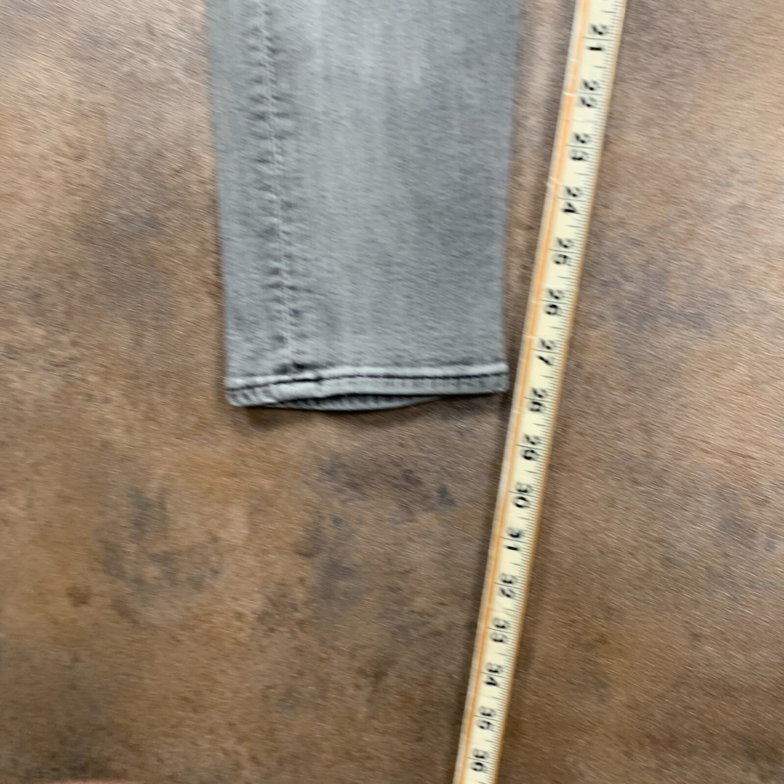 LEVI’S 512 Jeans Mens (31 Inch Waist) (28 Inch Leg) Skinny Tapered Fit Grey