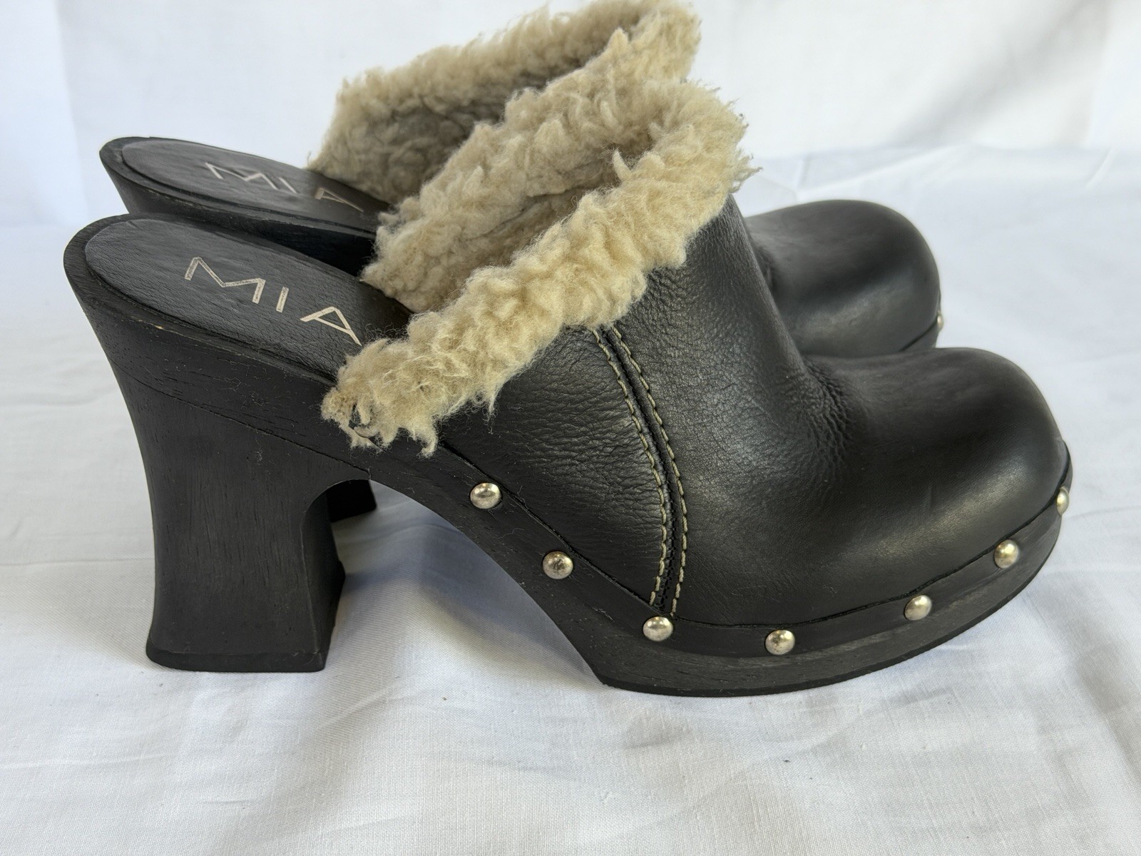 MIA Women’s Size 8M Black Leather Shearling Fur Lined Studded Heel Clogs Brazil