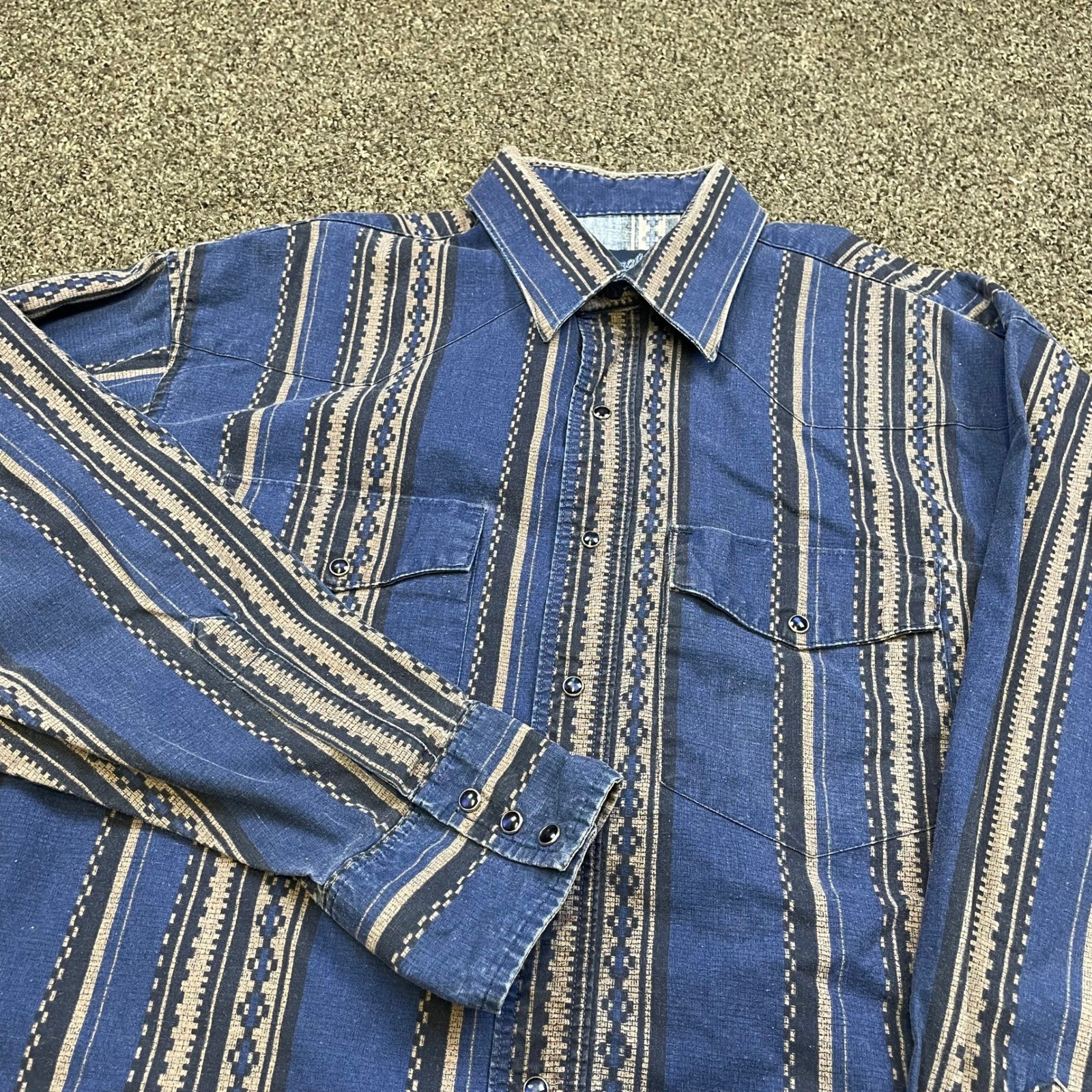 Wrangler Long Tails Mens 17 1/2 Blue Aztec Stripe Western PearlSnap Shirt Cotton