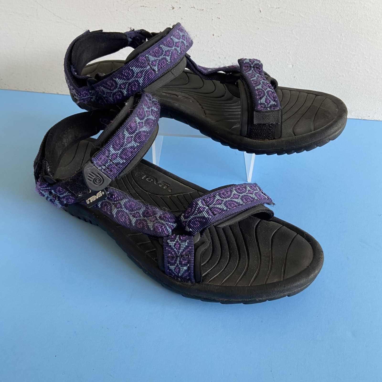 Teva Womens Hurricane XLT2 Sandal Womens Sz 8 Hiking Water Purple Blue Paisley