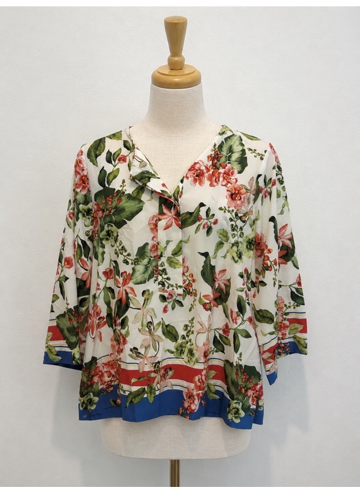 Tommy Hilfiger Women’s Floral Chiffon V-Neck Pleated Blouse L 3/4 Sleeve