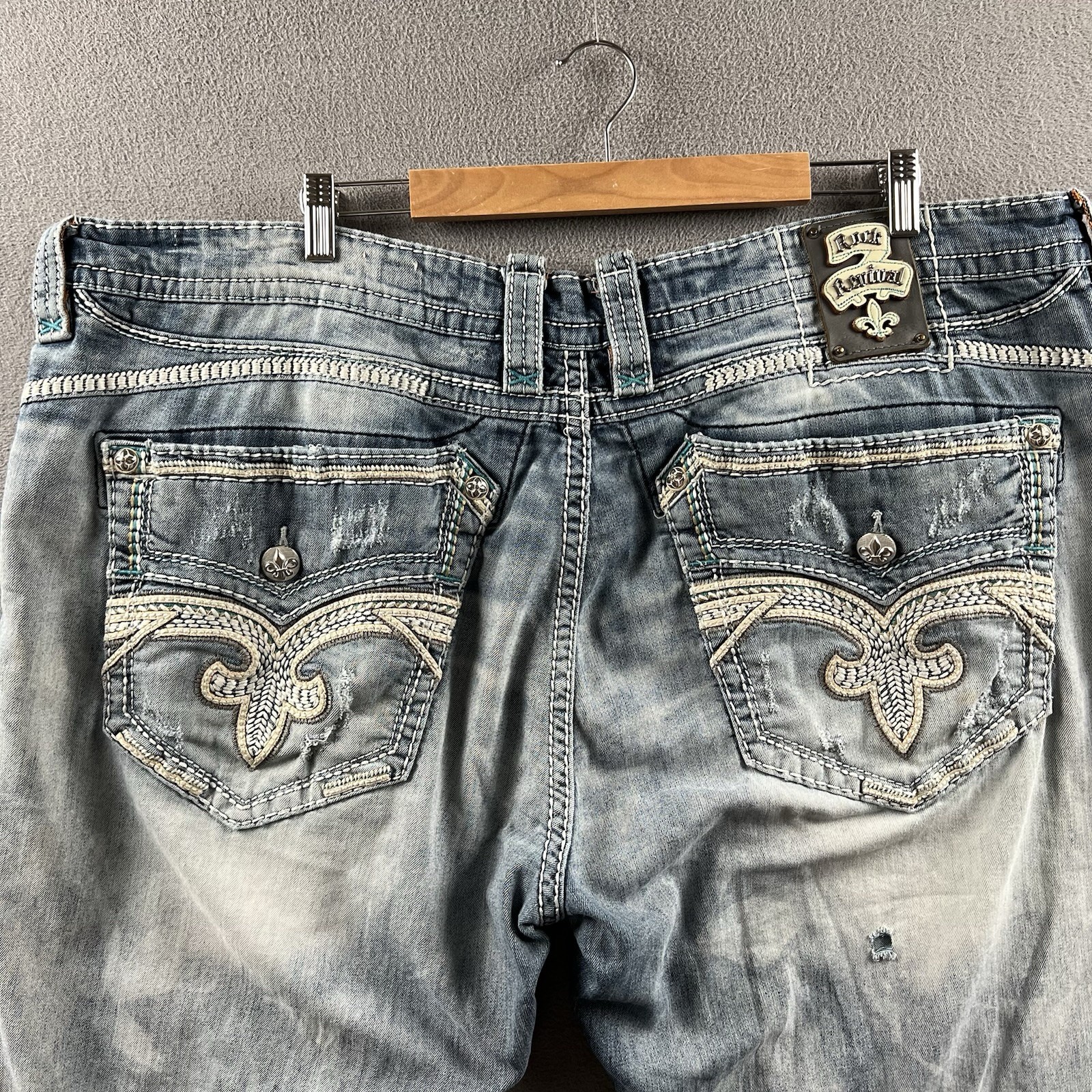 Rock Revival Feeney Jeans Mens 44×34 Light Wash Distressed Denim Relaxed Fit Y2K