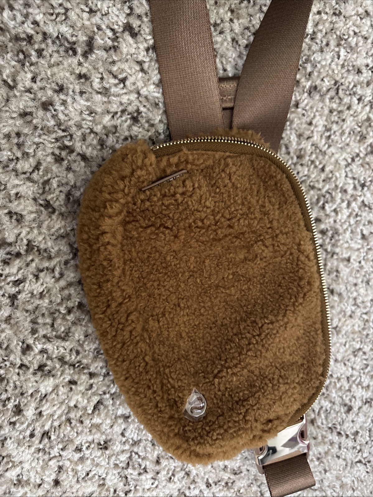 Lululemon Everywhere Fleece Belt Bag Burnt Caramel