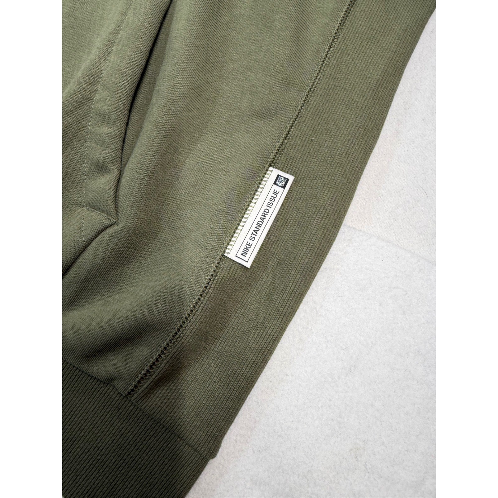 Nike Cincinnati Bengals Salute To Service Olive Dri-FIT Hoodie Medium NWT ($115)