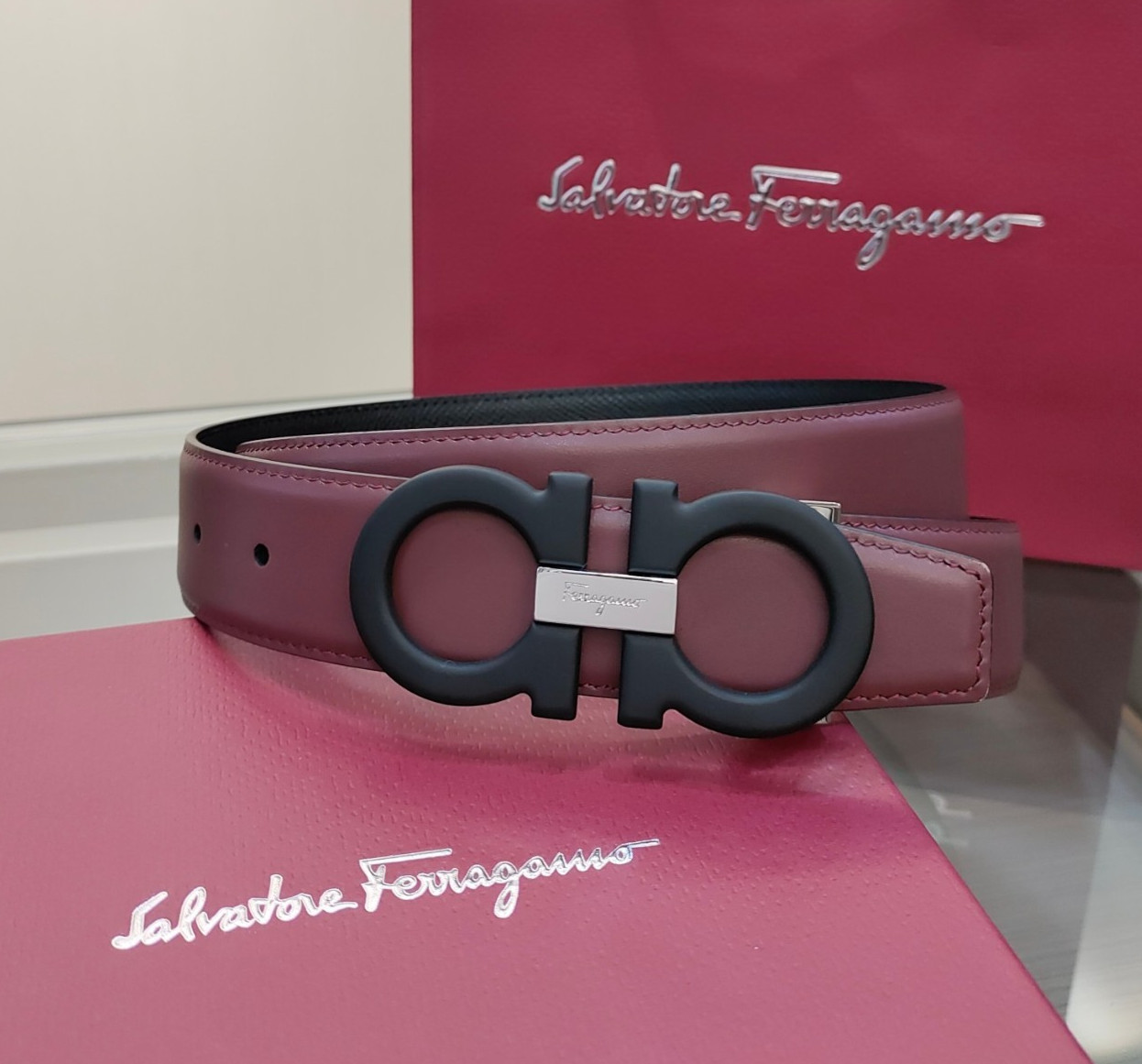 Salvatore Ferragamo Gancini Men’s Reversible Leather Belt