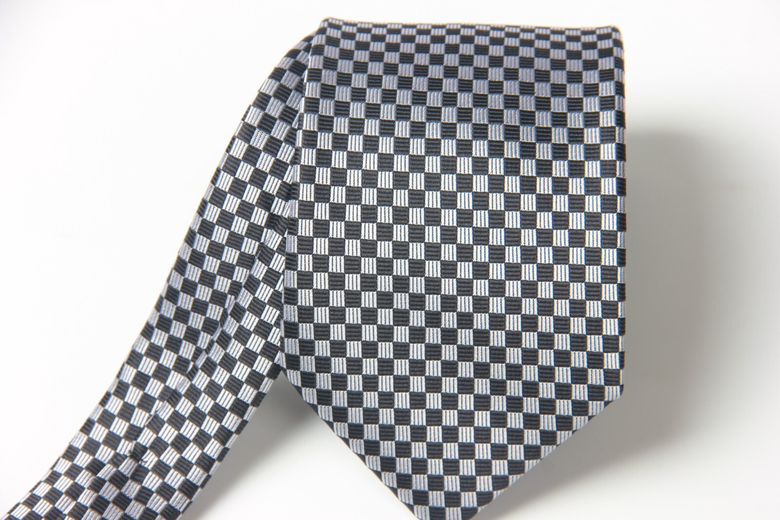 New Classic Plaids Checks White Black JACQUARD WOVEN 100% Silk Men’s Necktie Tie