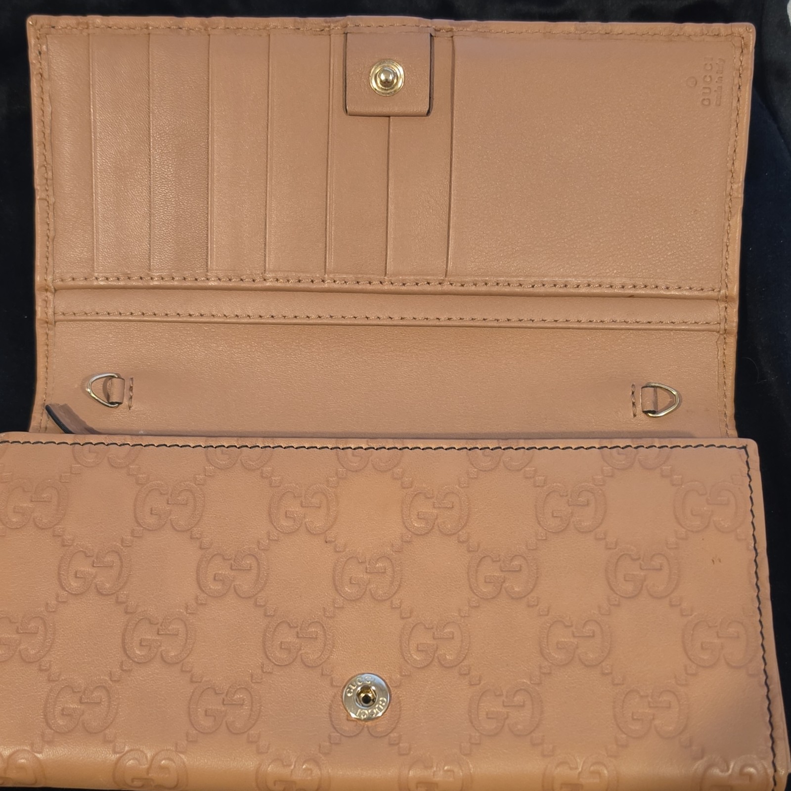 Gucci Women’s Brown Guccissima Logo Tassel Folding Credit Card Wallet