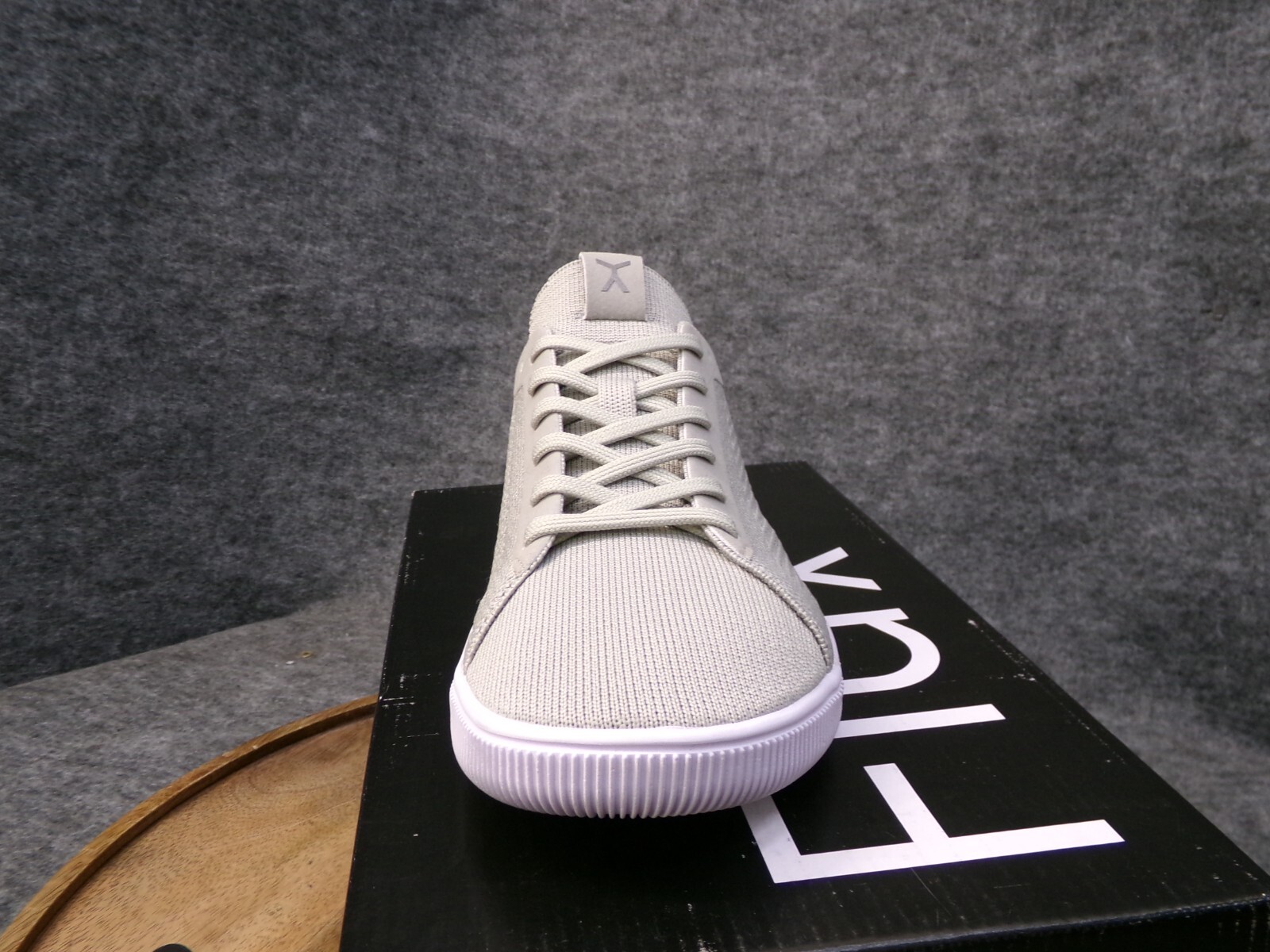 Flux Women Adapt Trainer Sand White Barefoot Athletic Knit Shoe Sneaker Size 6.5