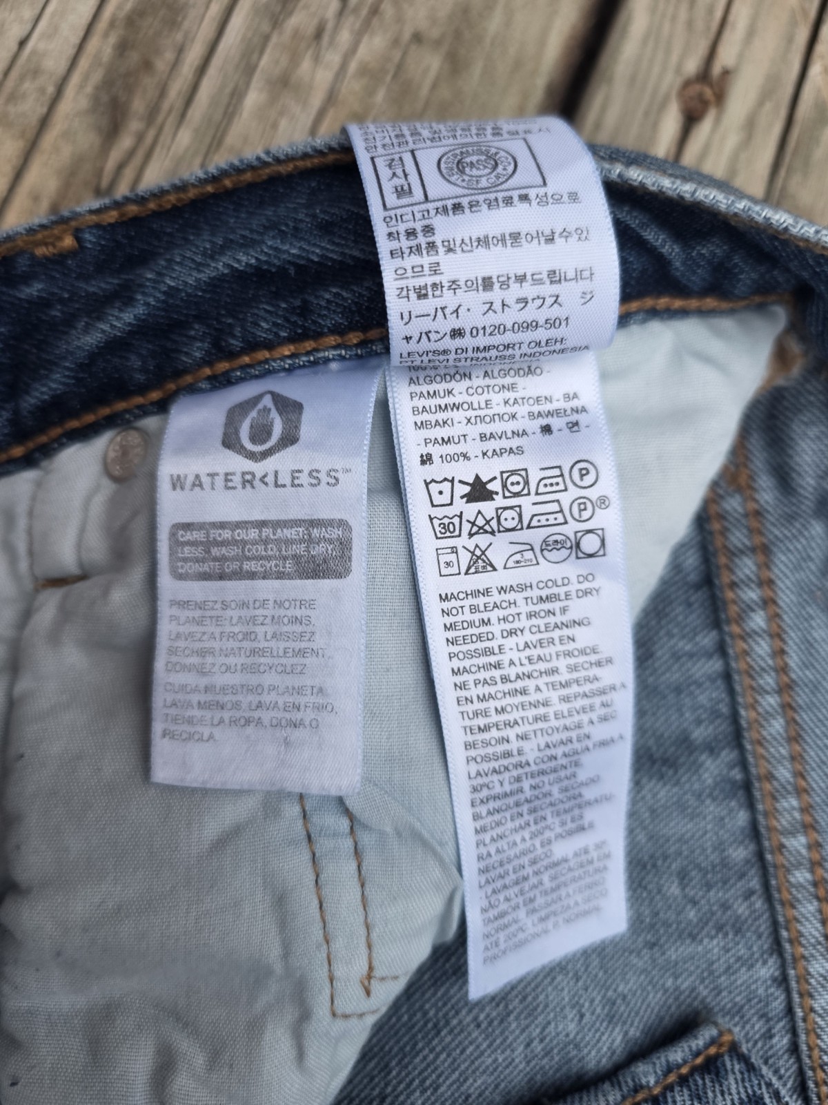 Levi’s 501 Premium Big E Reproduction Button Fly Men’s Jeans 28×30 With Tags