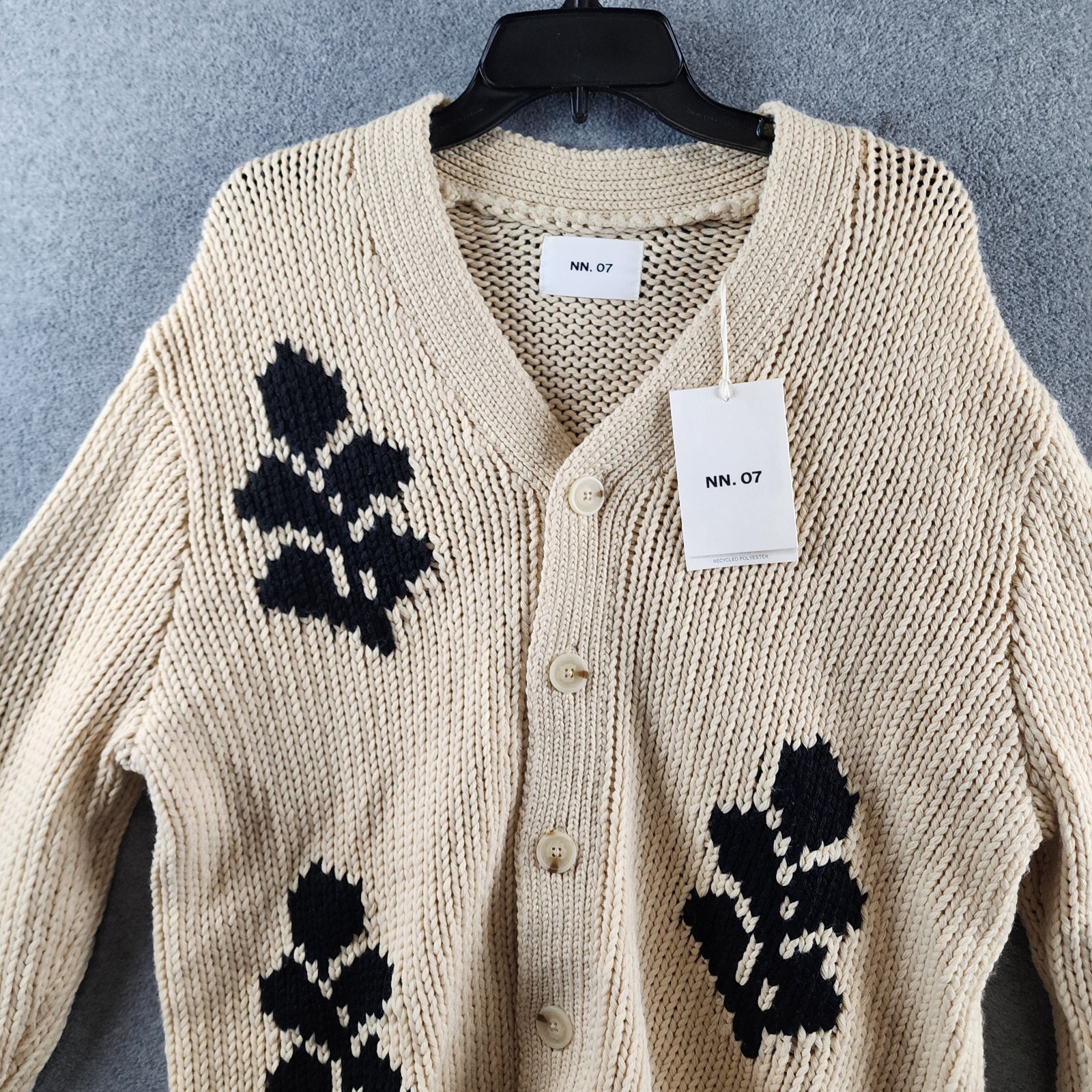 NN.07 Mika Chunky Cardigan Button Sweater Men’s M Ecru/Black V-Neck Long Sleeve
