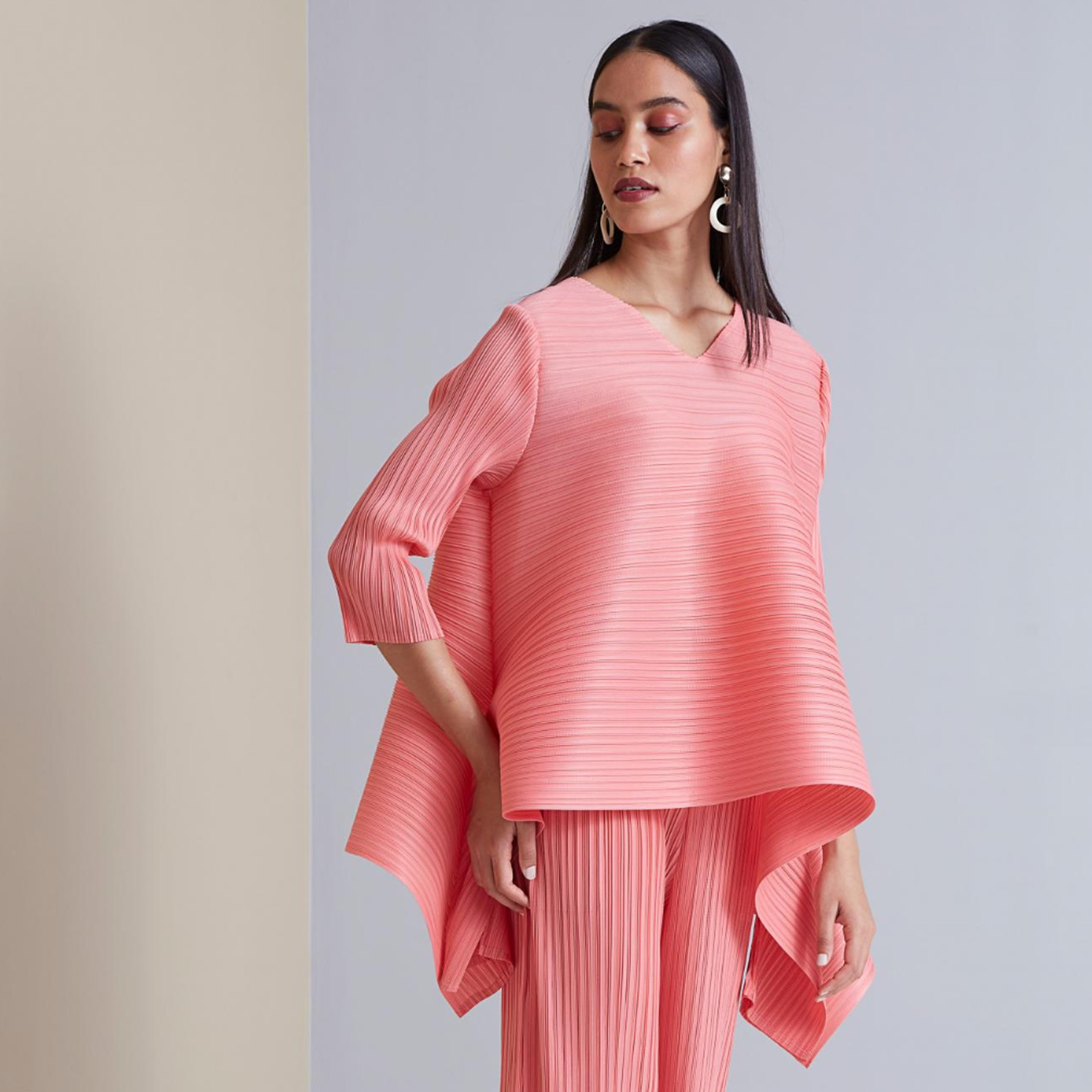 SCARLET SAGE One Size Cool Pleated Plisse Peach Coral V-Neck Waterfall Top NWT