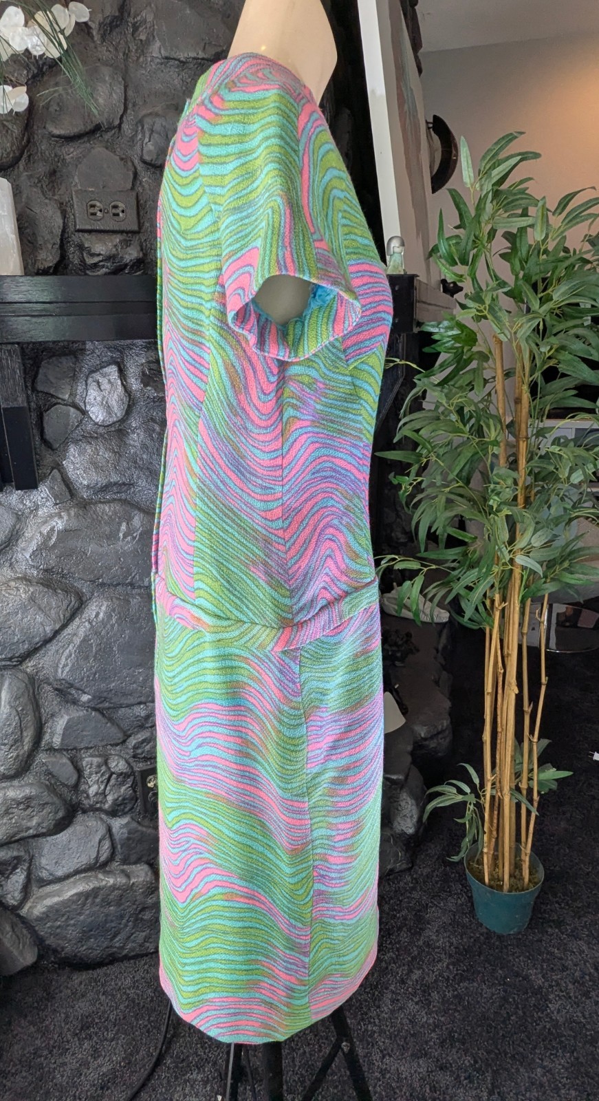 Vtg 70s EVANSTON Ruth McCulloch Hubbard Woods Sheath Dress Neon Tiger Stripe