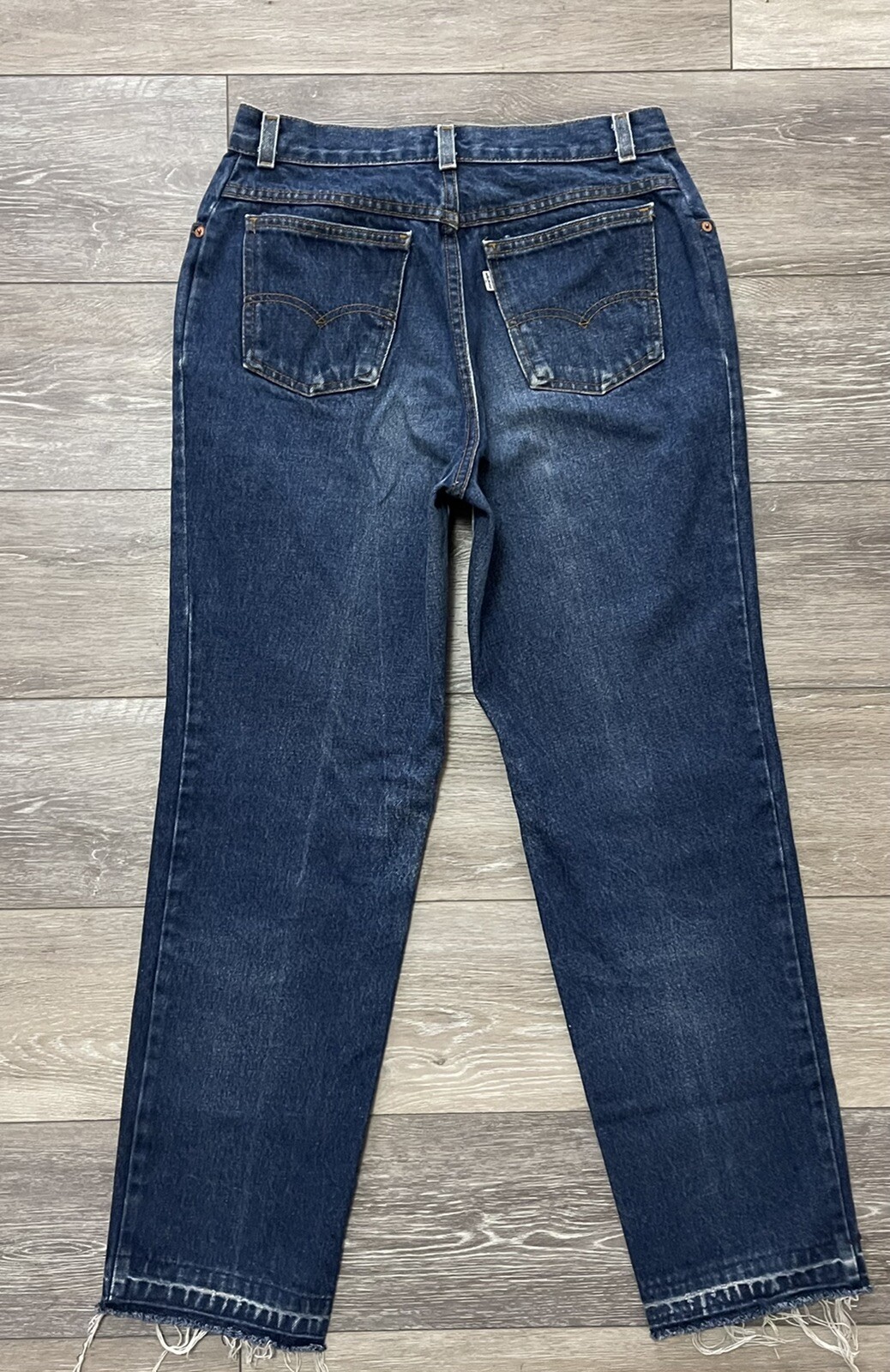 Vtg USA Levi’s White Tab 187354-0268 High Rise Straight Raw Hem Jean 30Wx29L