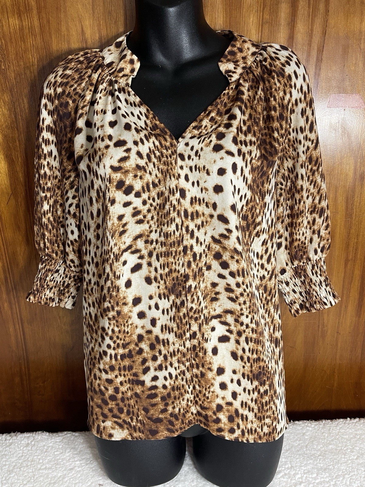 Worthington Leopard Print Blouse S Short Sleeve Satin Feel Mob Wife Boho Top