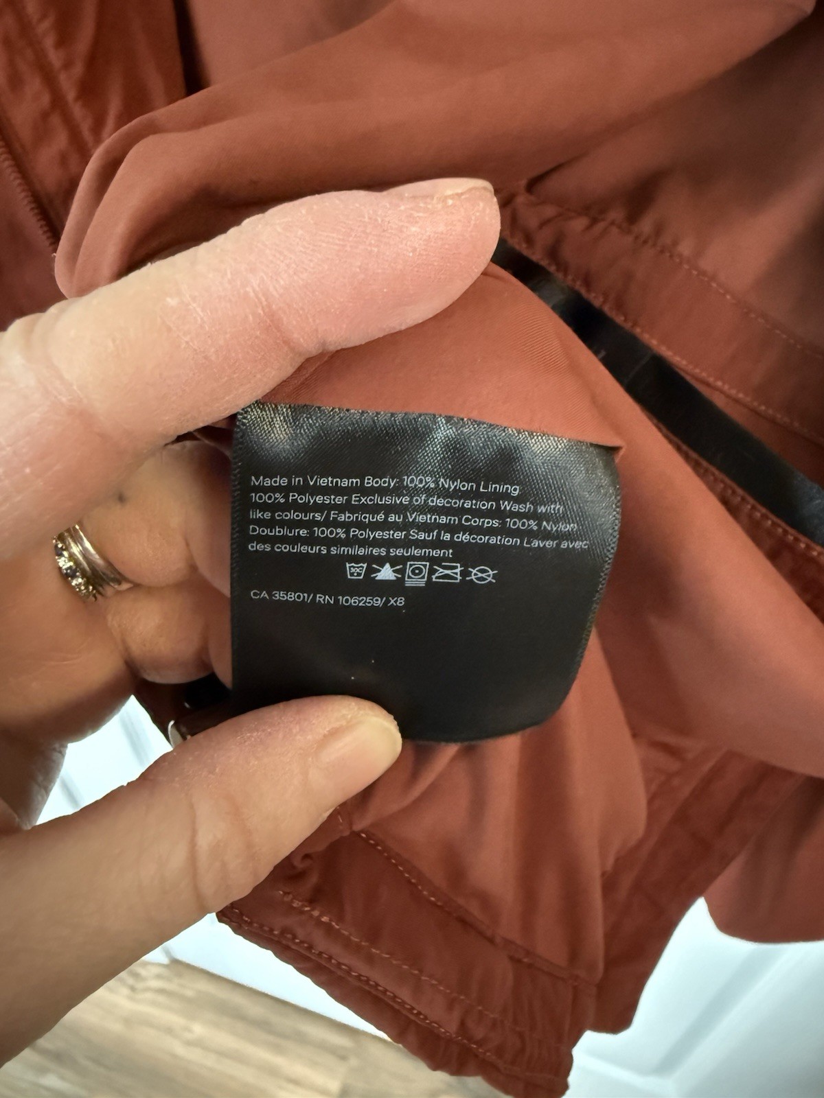 Lululemon Effortless Dark Terracotta Size 6 Jacket Women’s