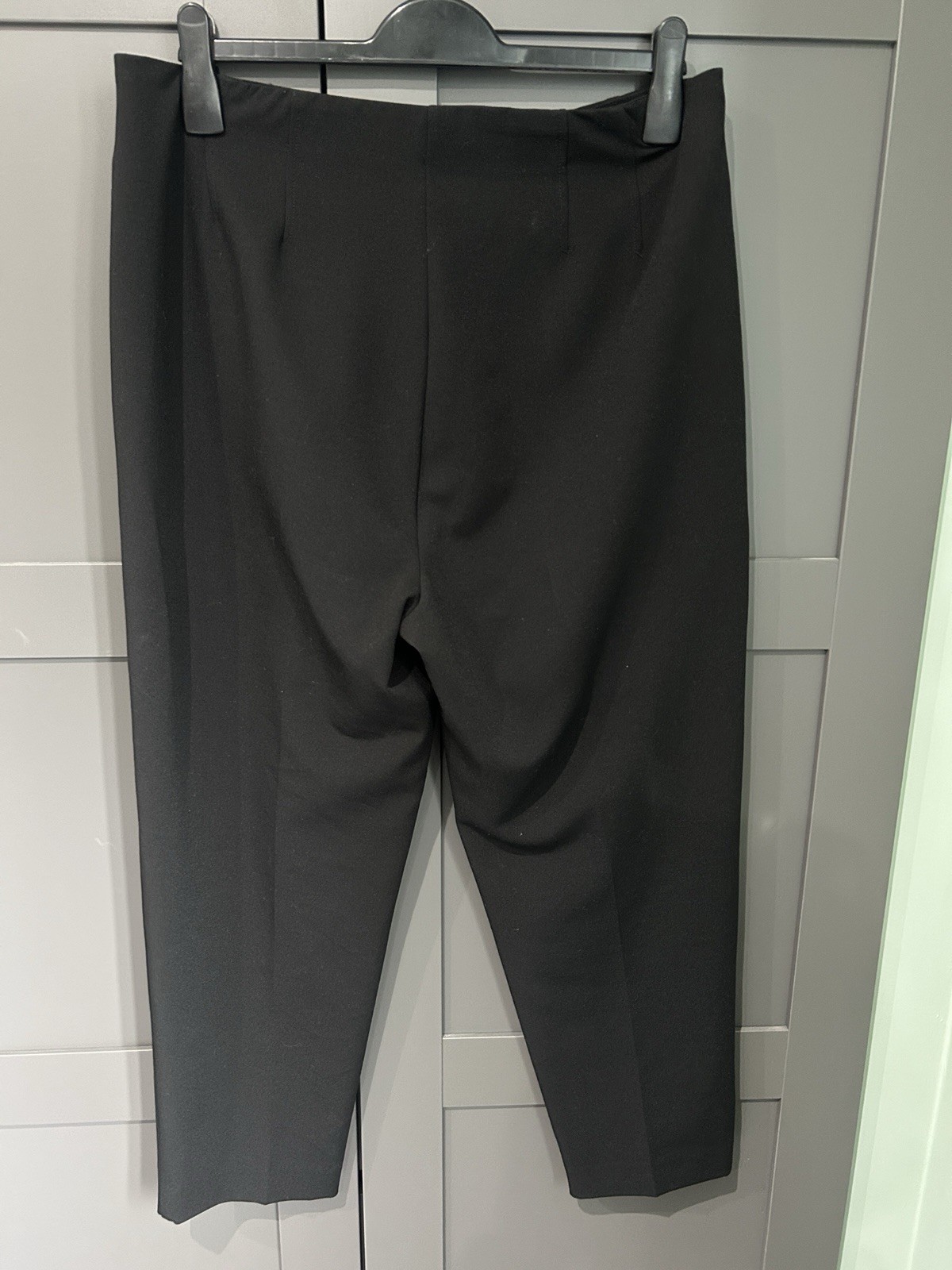 M&S Women’s Size 16 Regular Stretchy Trousers Jeggings Black Pockets VGC