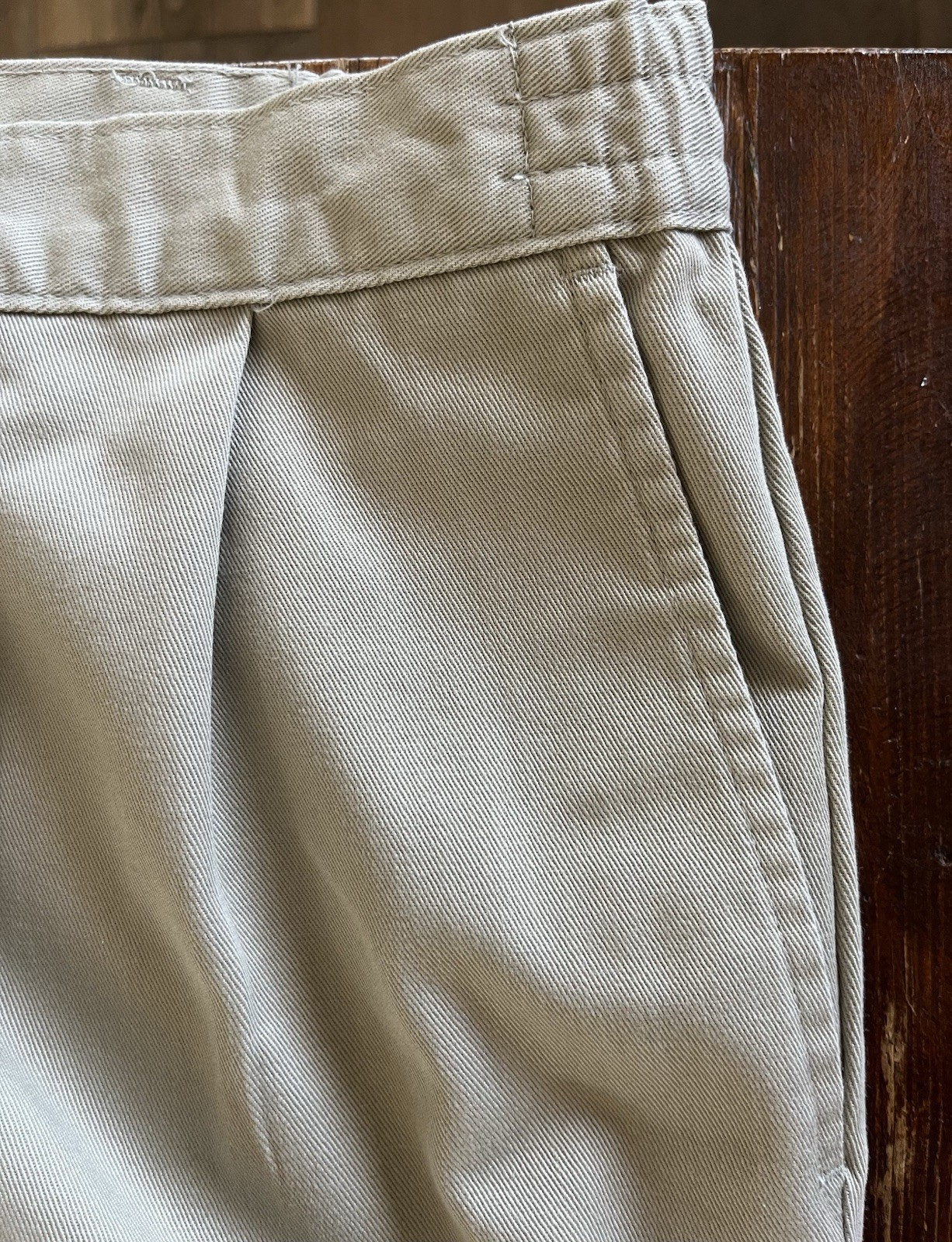 Haggar Generations Men’s Beige Dress Pants 38W Pleated Straight Leg Twill