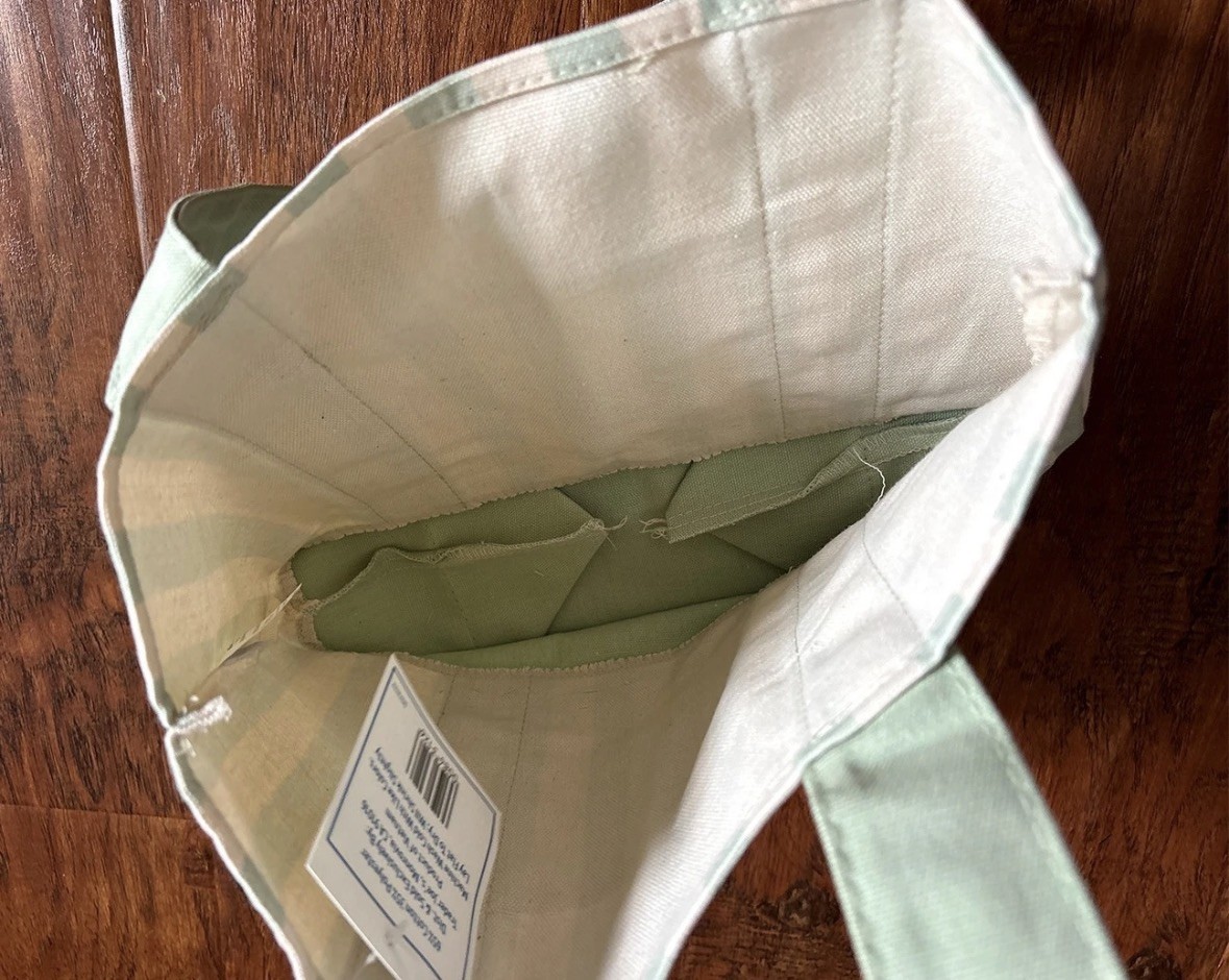 Trader Joe’s Mini Pastel Striped SOFT GREEN Single Bag 2026 Brand New With Tags