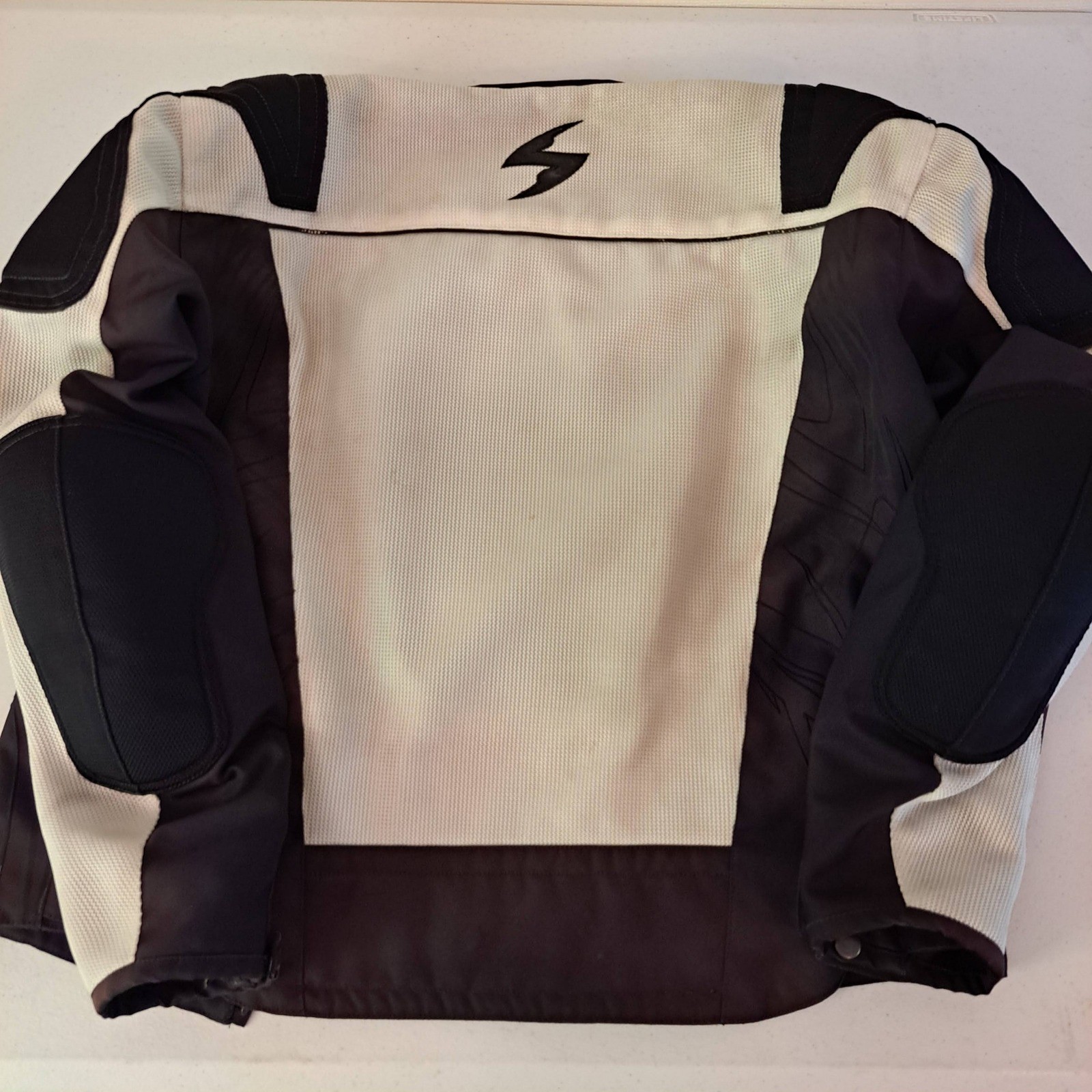 Scorpion EXO Mesh Motorcycle Jacket Mens SM Black White Exo Skeletal Excellent