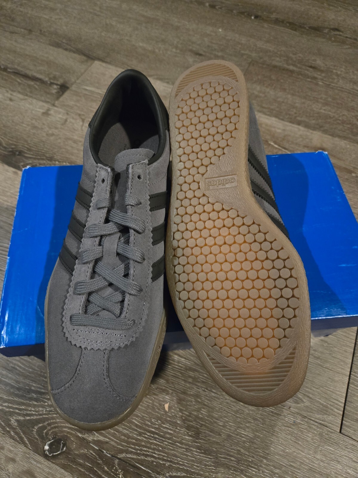 adidas Stadt Grey Five Core Black Gum Men’s 10.5 JQ9013 New In Box