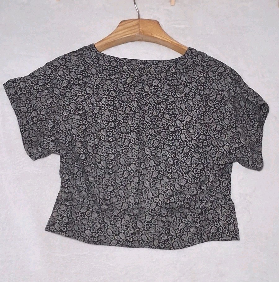 Madewell Women Large Black White Floral Paisley Print Crop Top Short Sleeve SP24