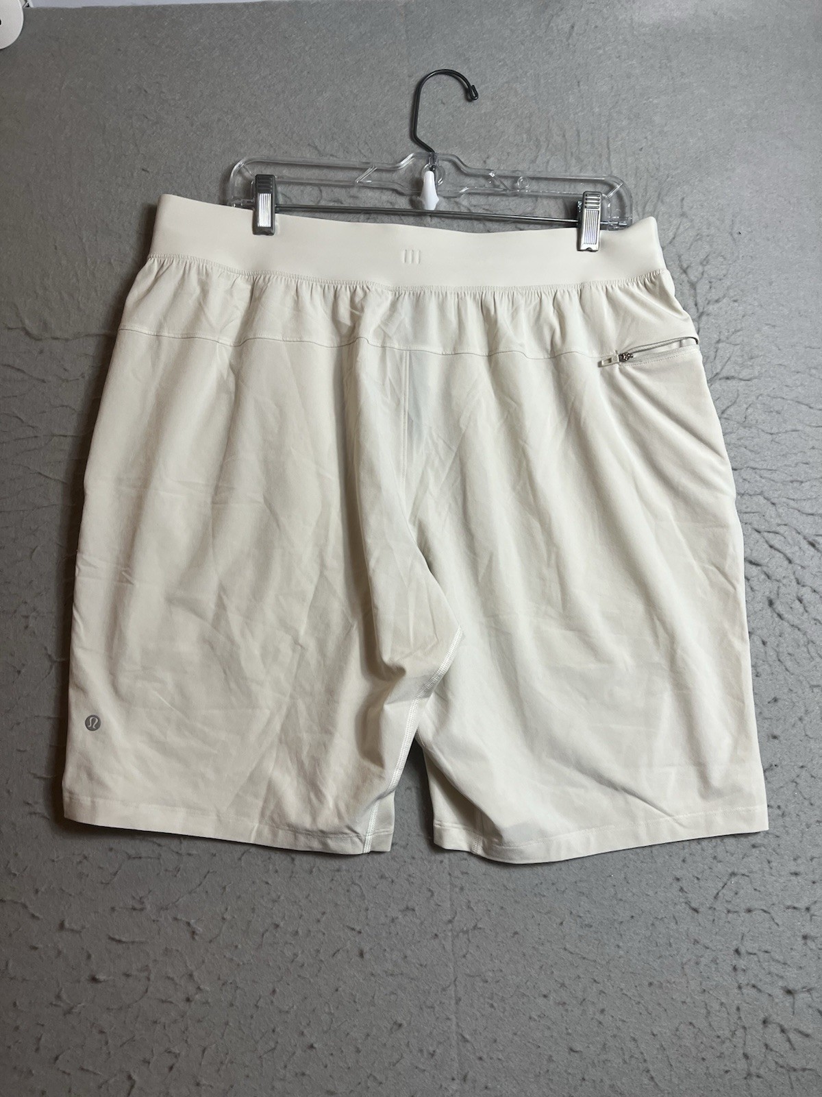 Lululemon The Linerless Training Shorts White LM7AJBS Men XL 9″ Gym Run Active