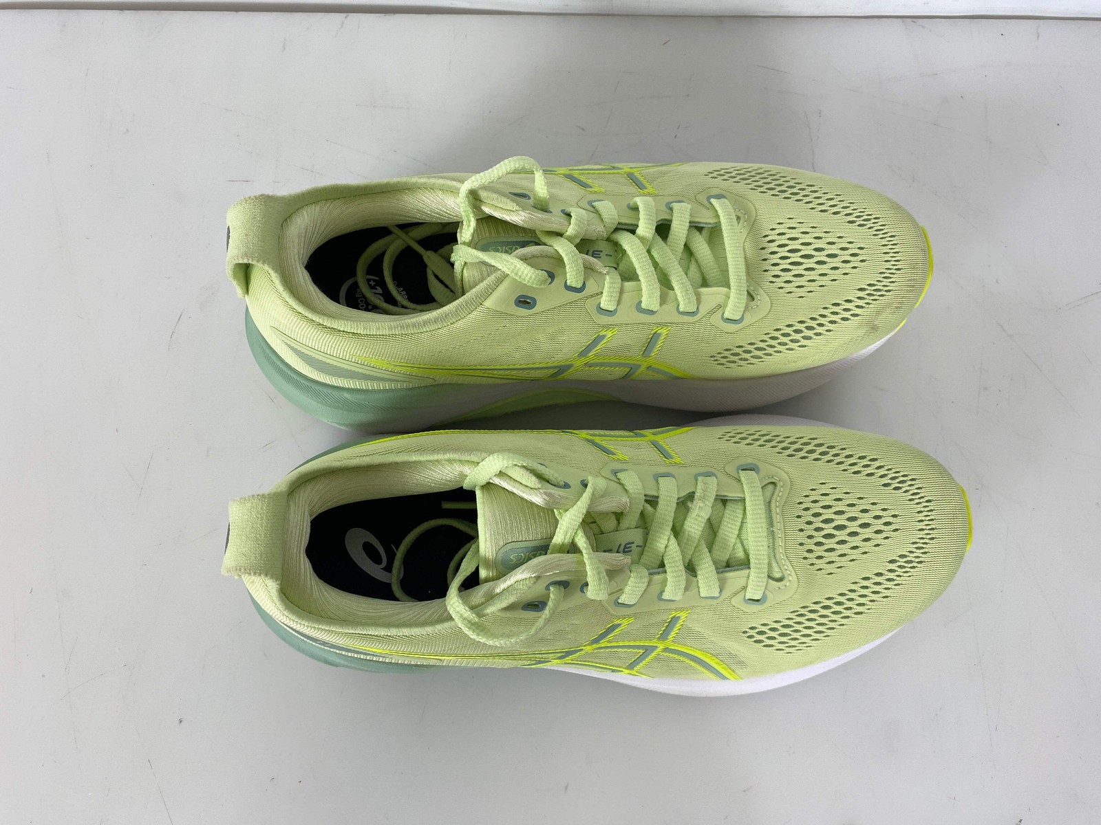Asics Gel Kayano 31 Women’s Size 8