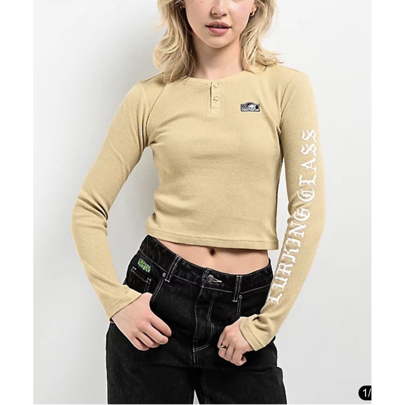 Lurking Class by Sketch XL Tank Old English Cream Thermal Long Sleeve Crop Top