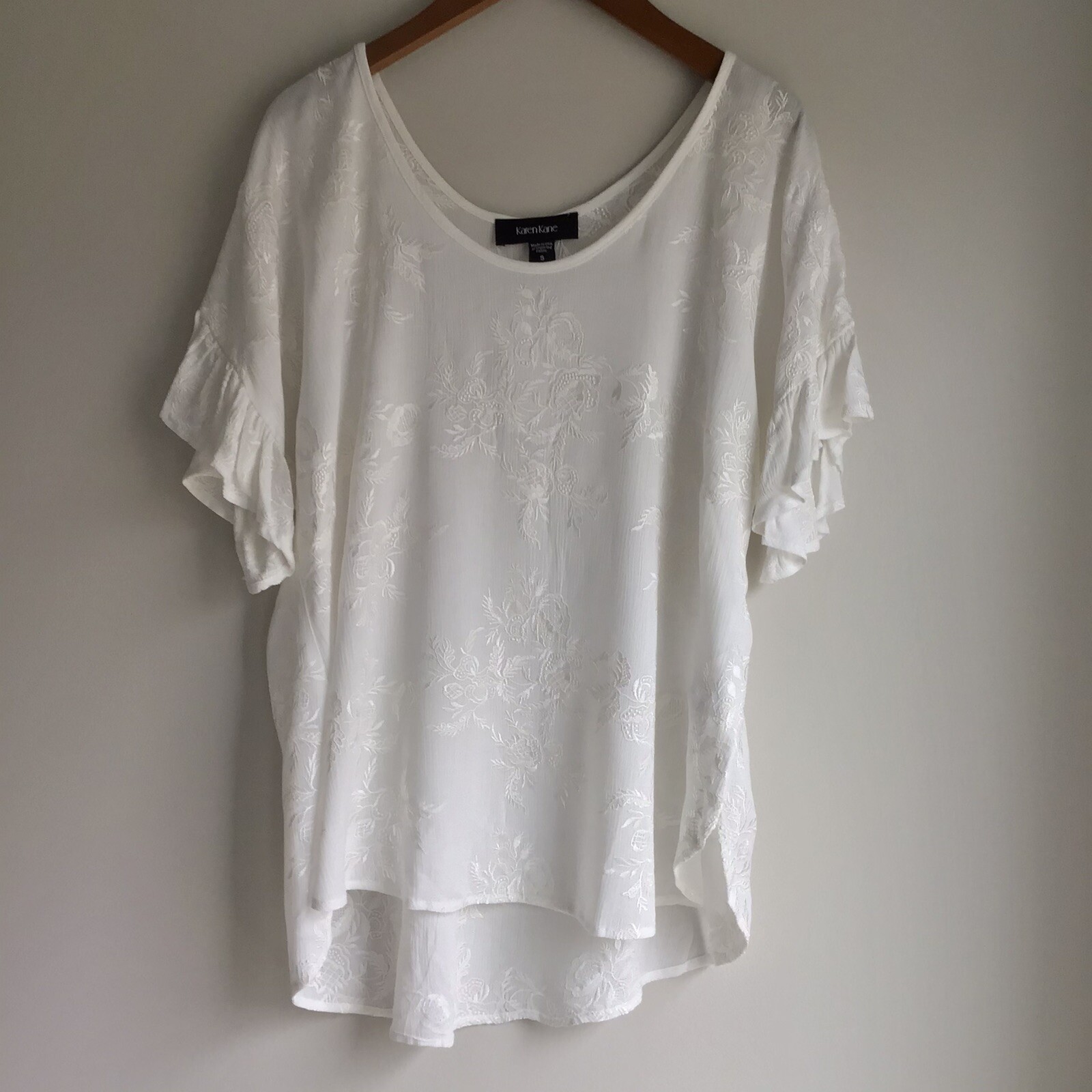 Karen Kane Women’s Beachcomber Embroidered Floral Ruffle Sleeve Top Small