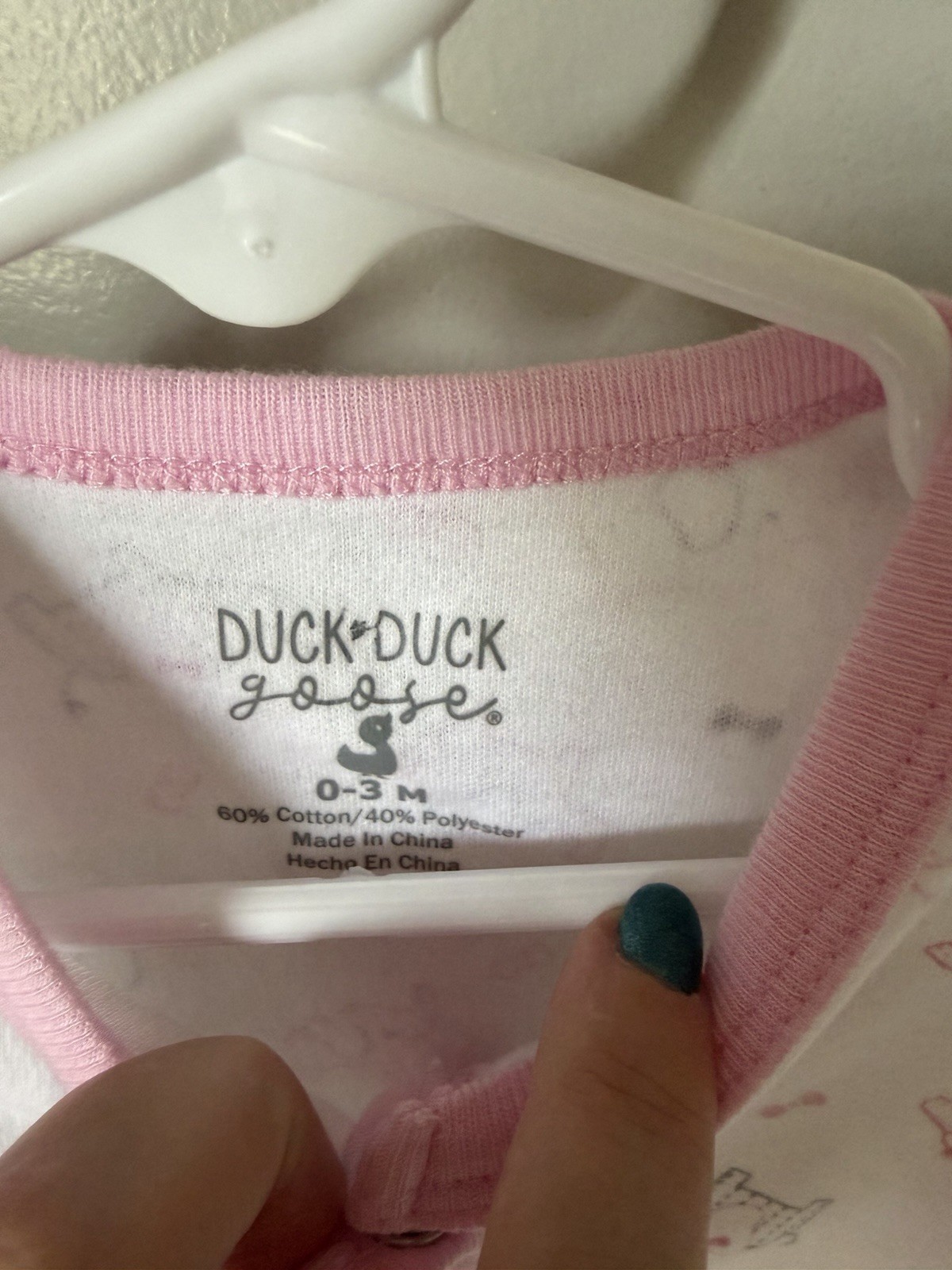 Duck Duck Goose 0-3M White Pink Elephant Footed Sleeper One-Piece Snap Knit