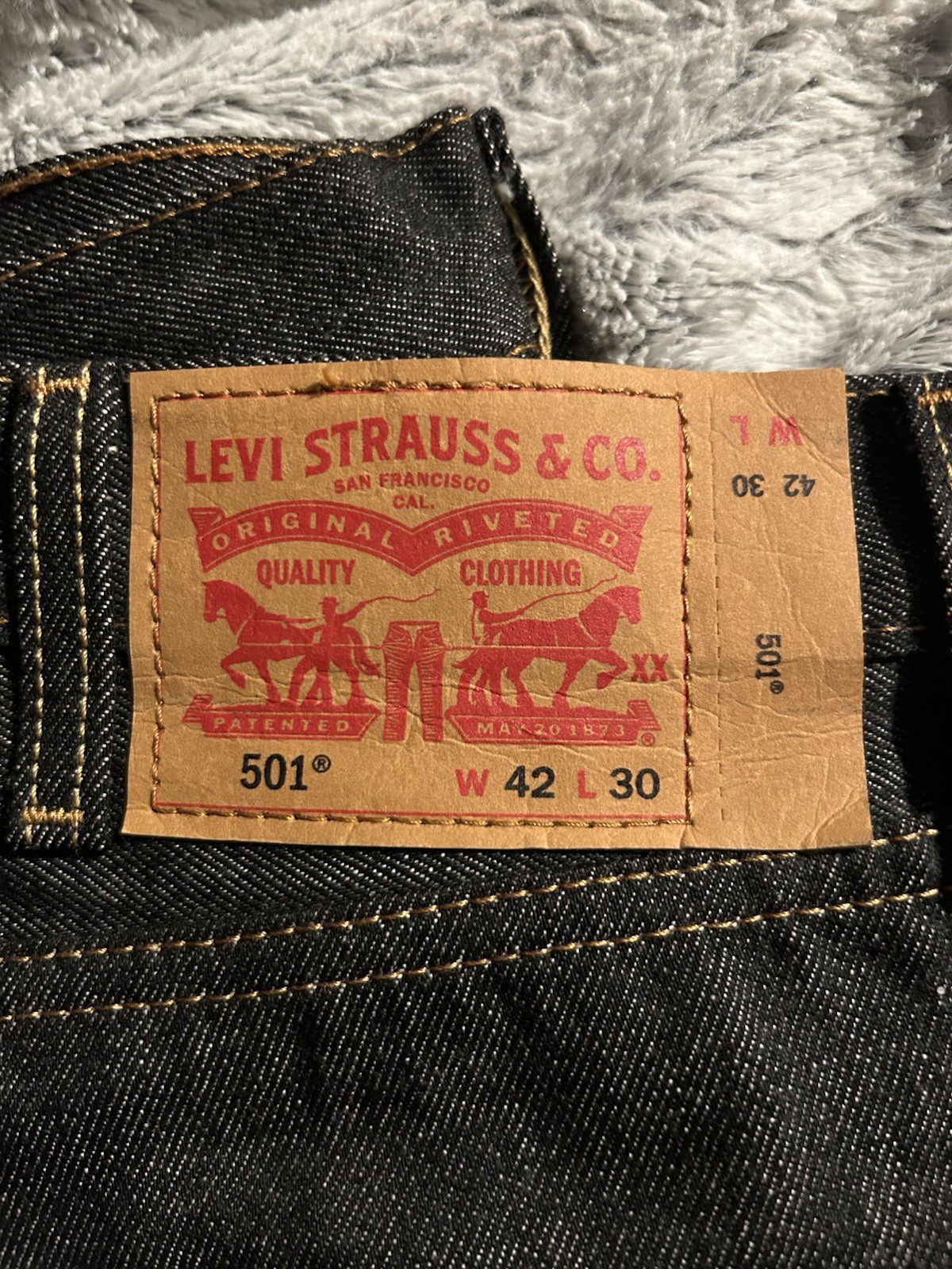 LEVIS 501 MEN’S RED TAB BLACK JEANS 42×30 PC9 00501-0226, BUTTON FLY