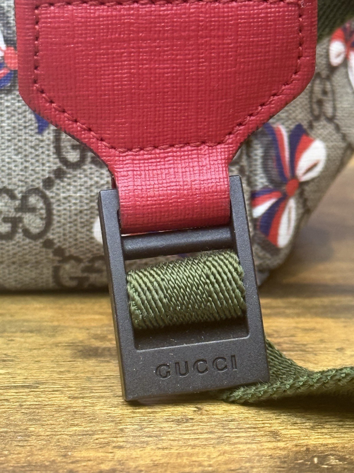 Authentic GUCCI Kids GG Supreme Bow Print Canvas B