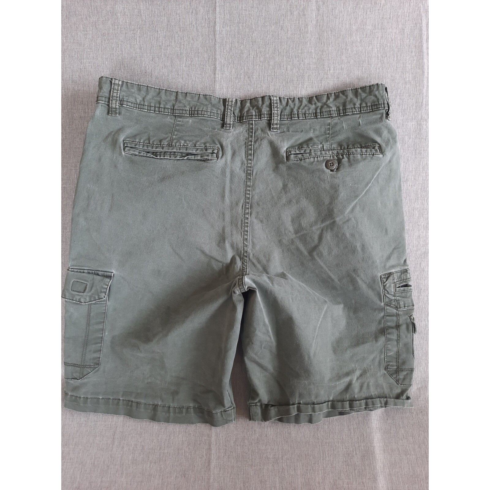 Weatherproof Men’s 36W Utility Cargo Spandex Short Military Green Cotton Blend
