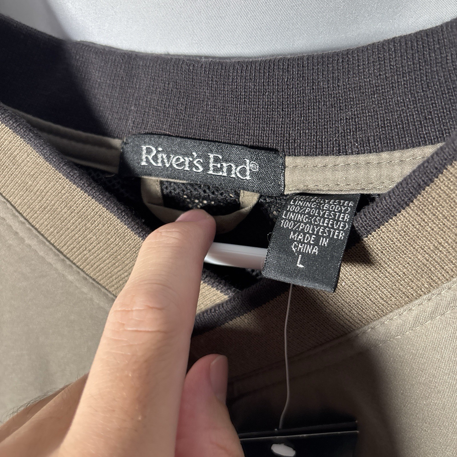 Tan River’s End Golf Pullover, V-neck Windbreaker, Men’s Size Large