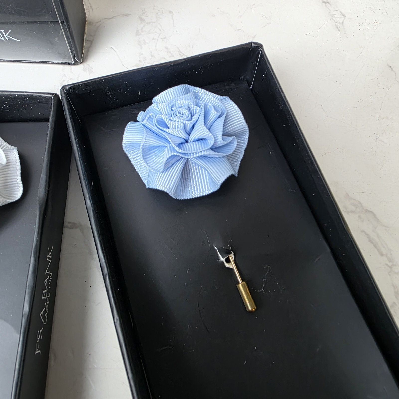 Jos A Bank – Lapel Pin – Different Color Flowers – Lot As Shown