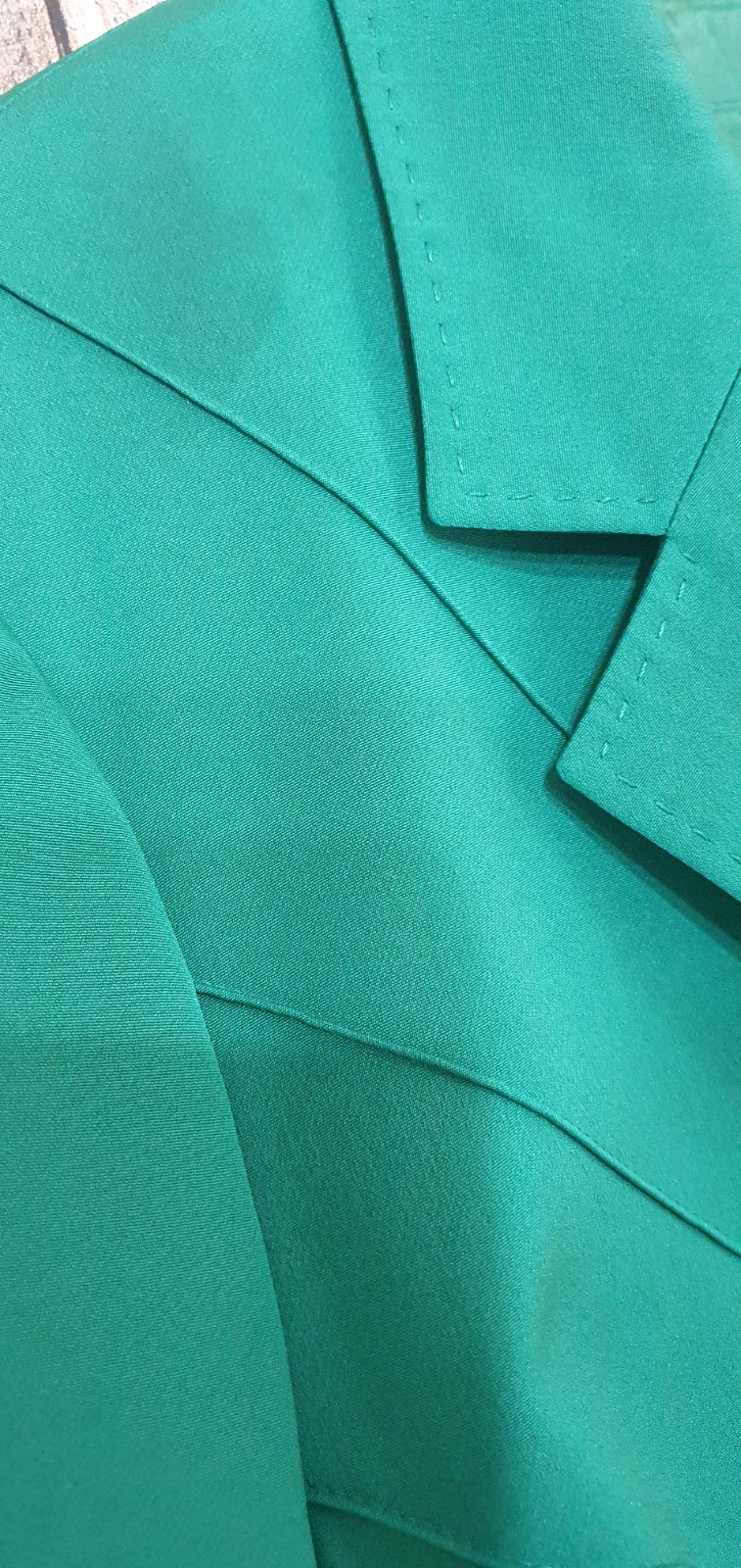 ESCADA Emerald Green Silk Blend Skirt Suit Jacket Set Size 46 EU / 16 US Vintage