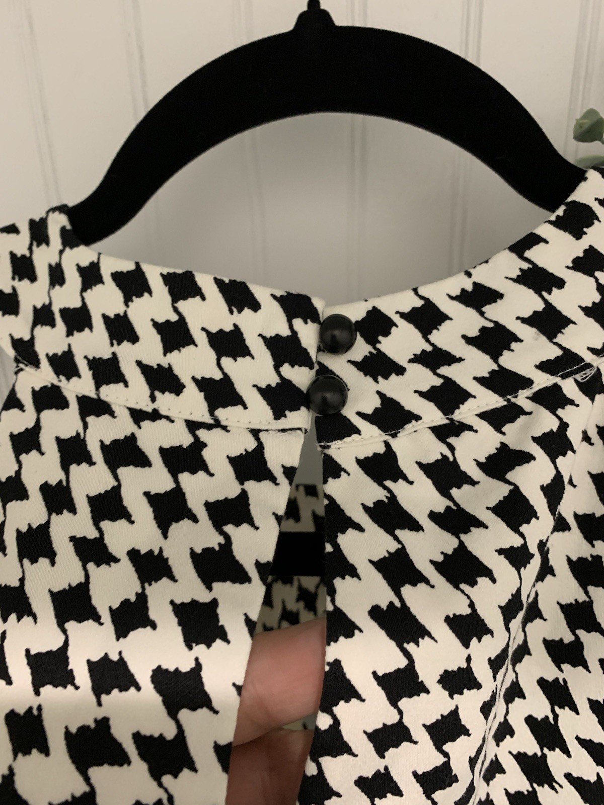 White House Black Market Halter Top Houndstooth 2 NWT Blk/ White