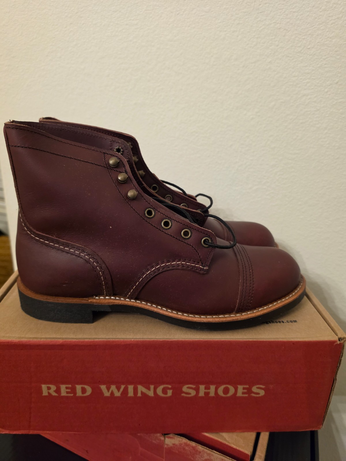 Red Wing 8119 Heritage Iron Ranger Oxblood Cap Toe Boots Mens 9.5D NEW W BOX