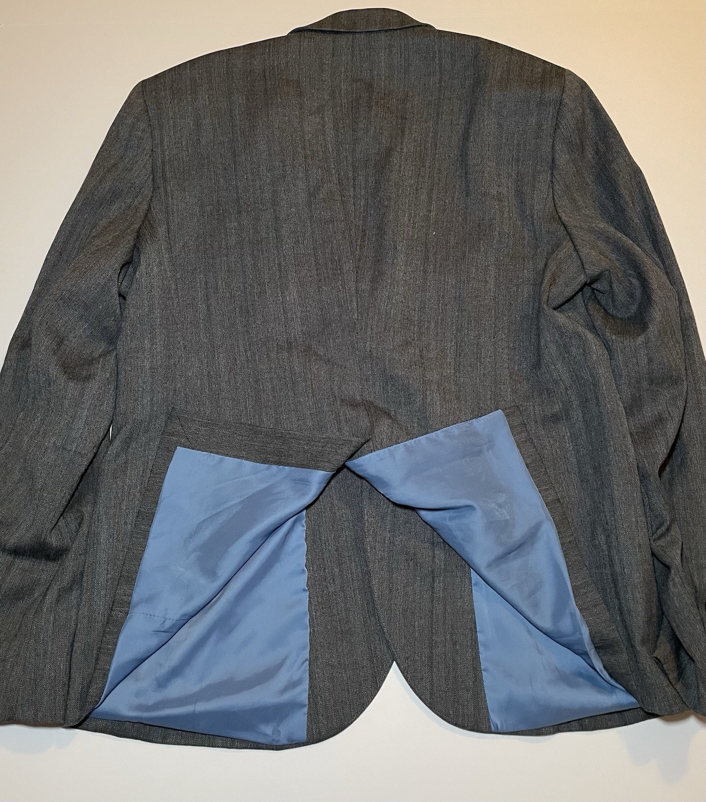 Armani Exchange Blazer Jacket Mens 46R Grey Blue Pinstripe Wool Blend Holiday