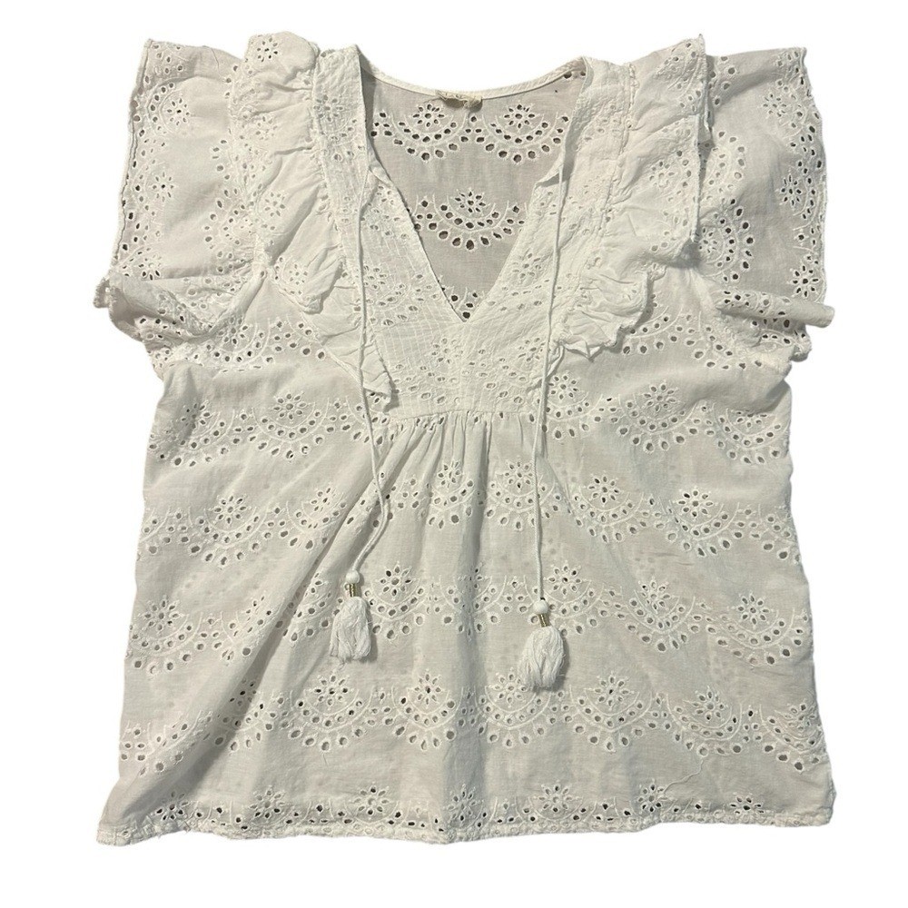 Nicole Miller Artelier White Eyelet TopCotton Eyelet Flutter Short Sleeve Top L