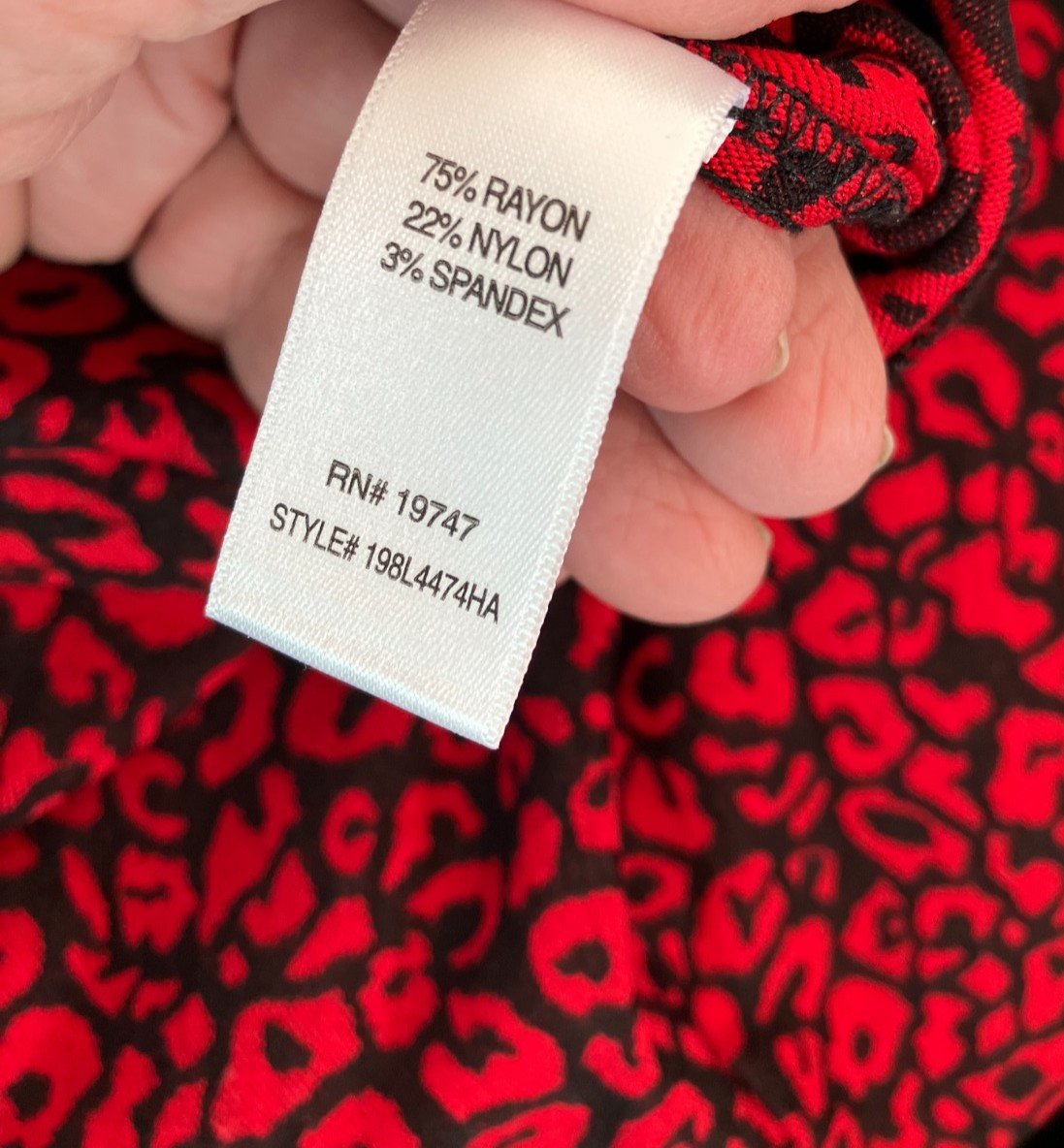 NWOT SZ 16 COUNTERPARTS RED & BLACK RAYON NYLON SPANDEX PANTS Women’s #MA02