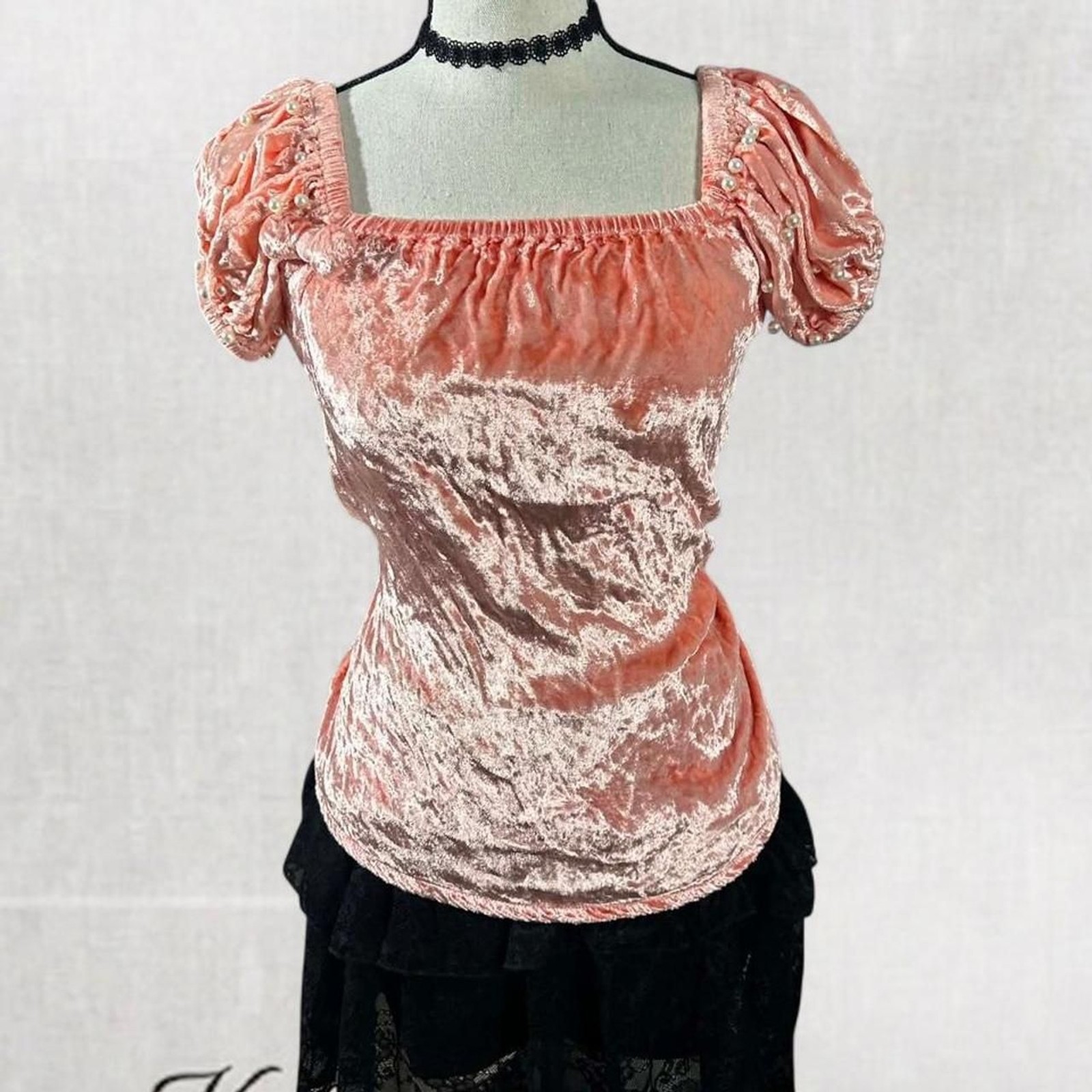 Feminine Coquette Pink Velvet Puffy Sleeves With Pearls and a bow