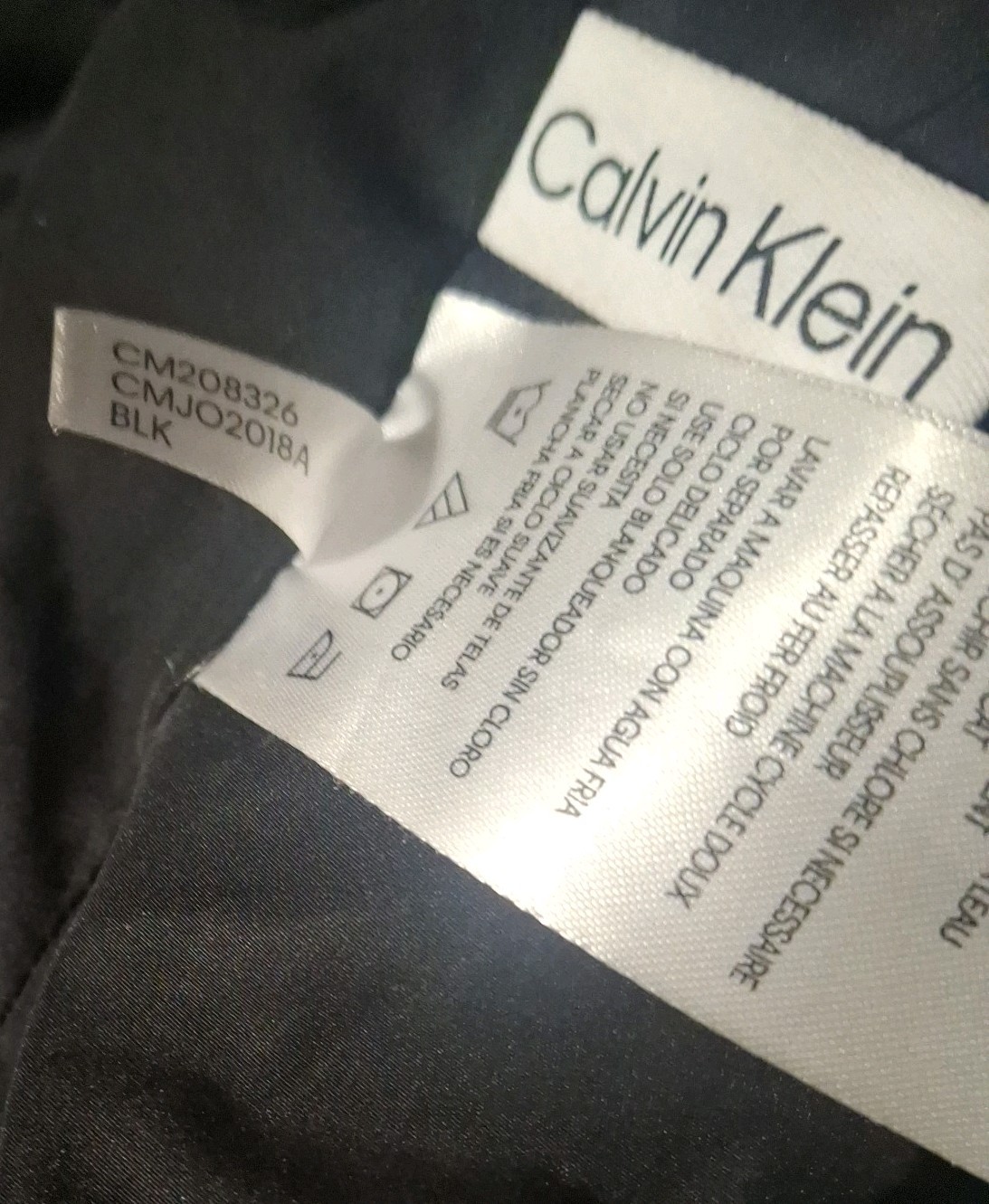 Calvin Klein Men’s Black Puffer Jacket Hooded Size L Winter Coat Excellent Condi