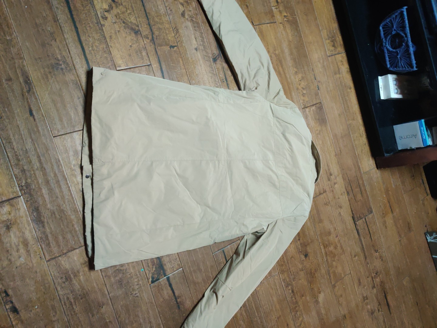 Hunter Ladies’ Rubberized Waterproof Rain Jacket MSRP $200 C23