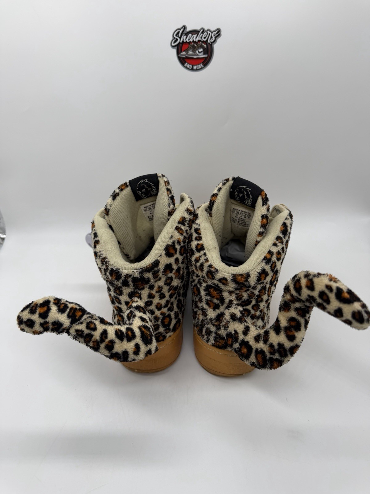 Adidas Jeremy Scott Leopard Cheetah Animal Tail Wings Bear Men’s V24536 Size 7