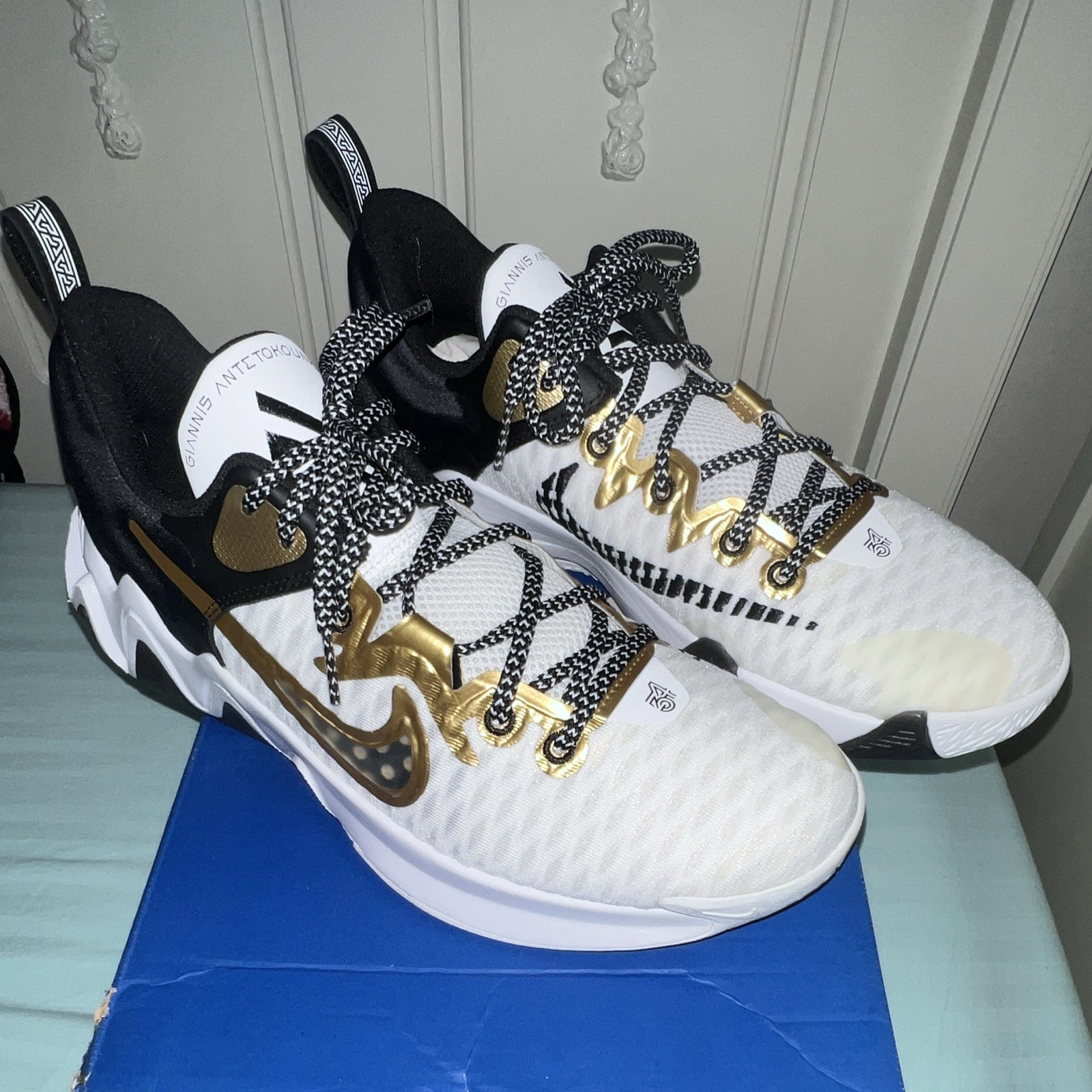 Nike Men’s Giannis Immortality ‘Championship’ Athletic Sneakers White/Gold/Black